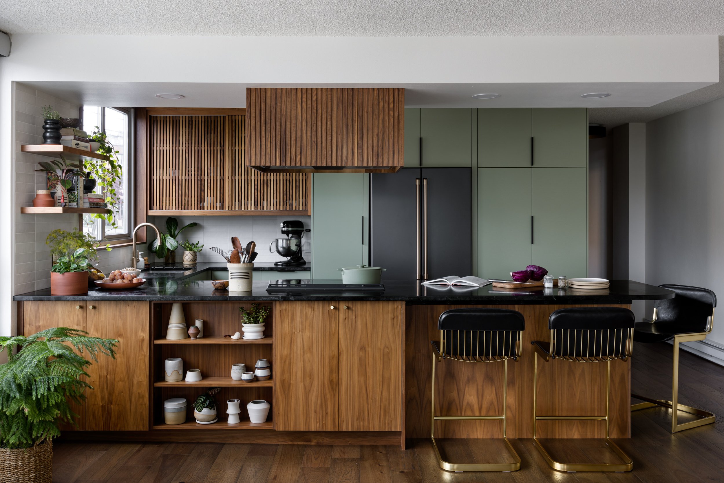 Seattle Midcentury Condo 