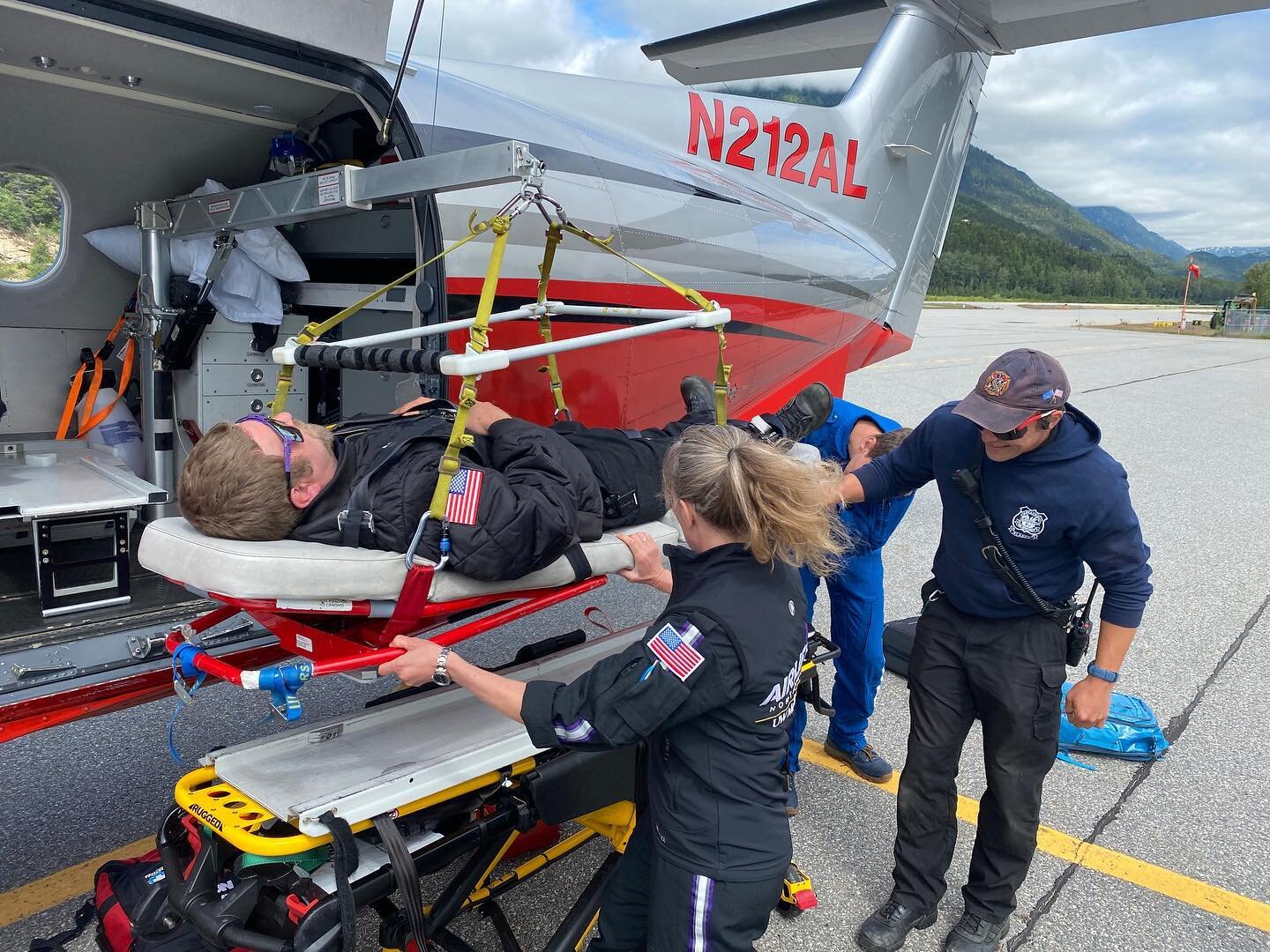 Our friends from @airliftnw stopped by this afternoon to train on the aircraft with Skagway Fire Department and the Dahl Memorial Clinic crews, as well as a Q &amp; A session. 

#skagwayfiredept #skagwayfiredepartment #skagway #skagwayalaska #svfd #a