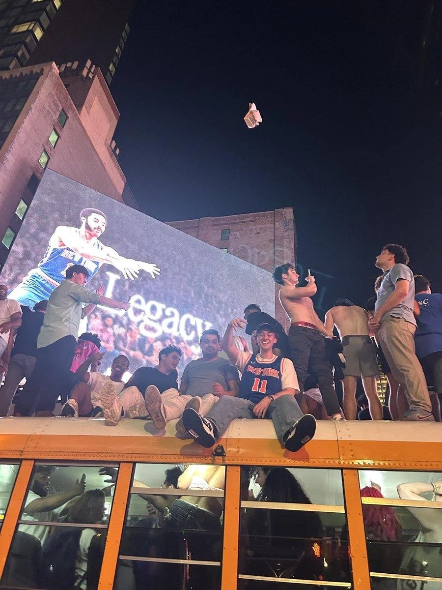 BUS.jpg