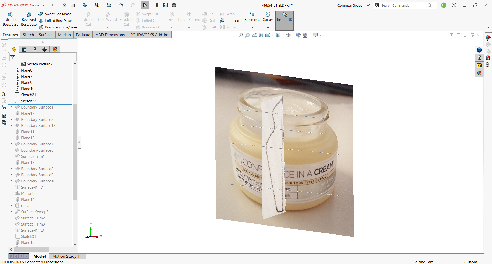 Laying out the photo and sketches in Solidworks