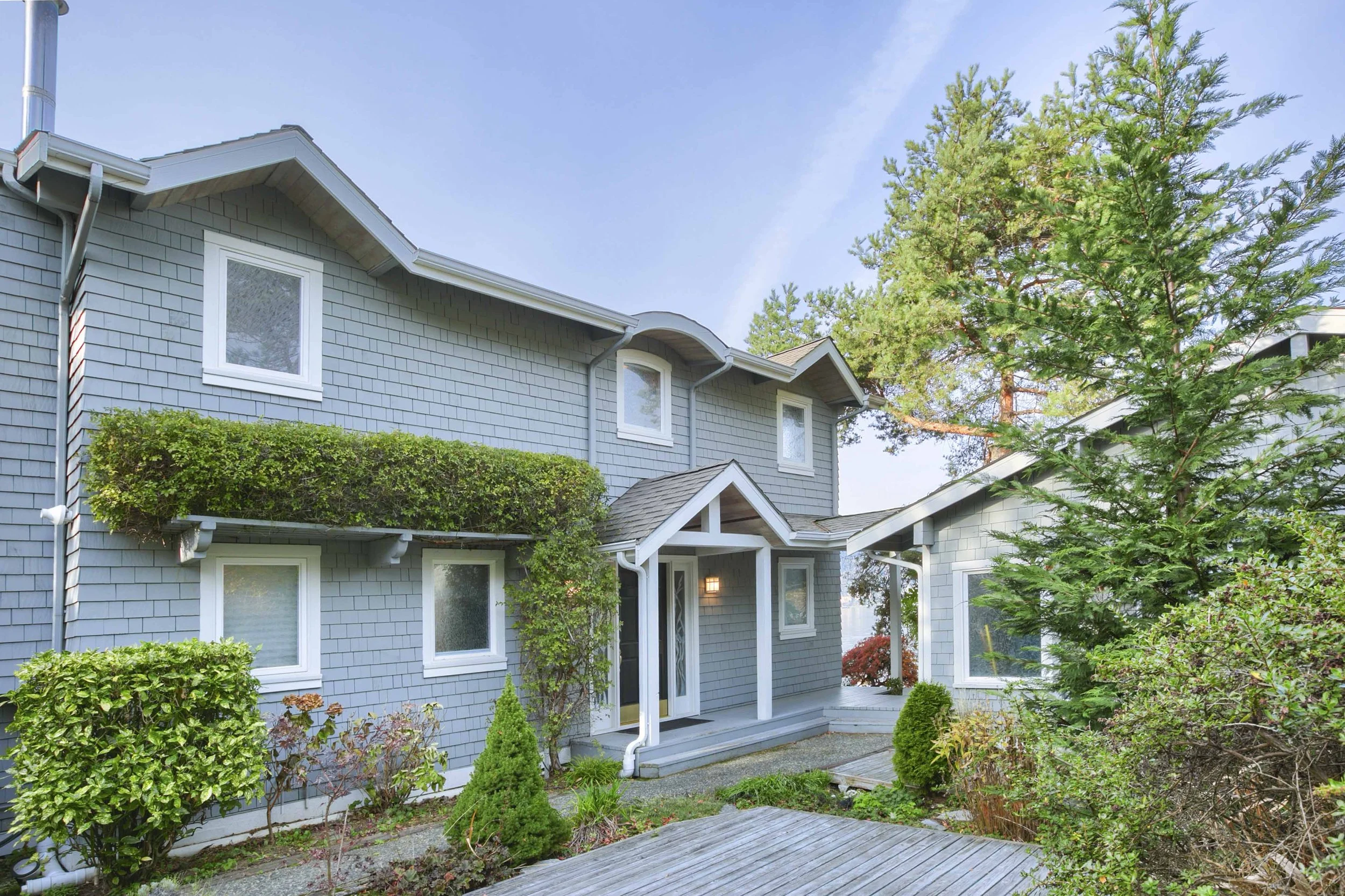 Historic Lake Washington charm.JPG