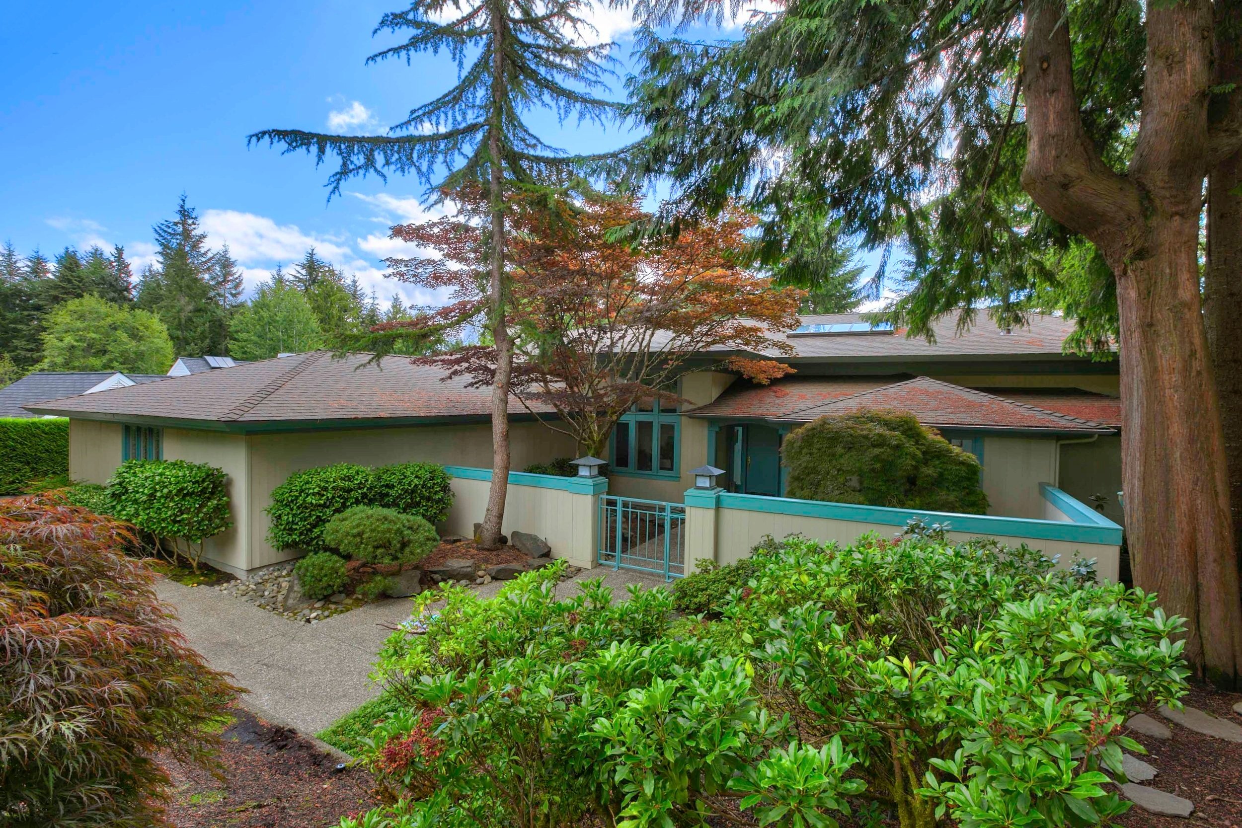 Custom+home+nestled+in+the+Cantewood+prestige.jpg