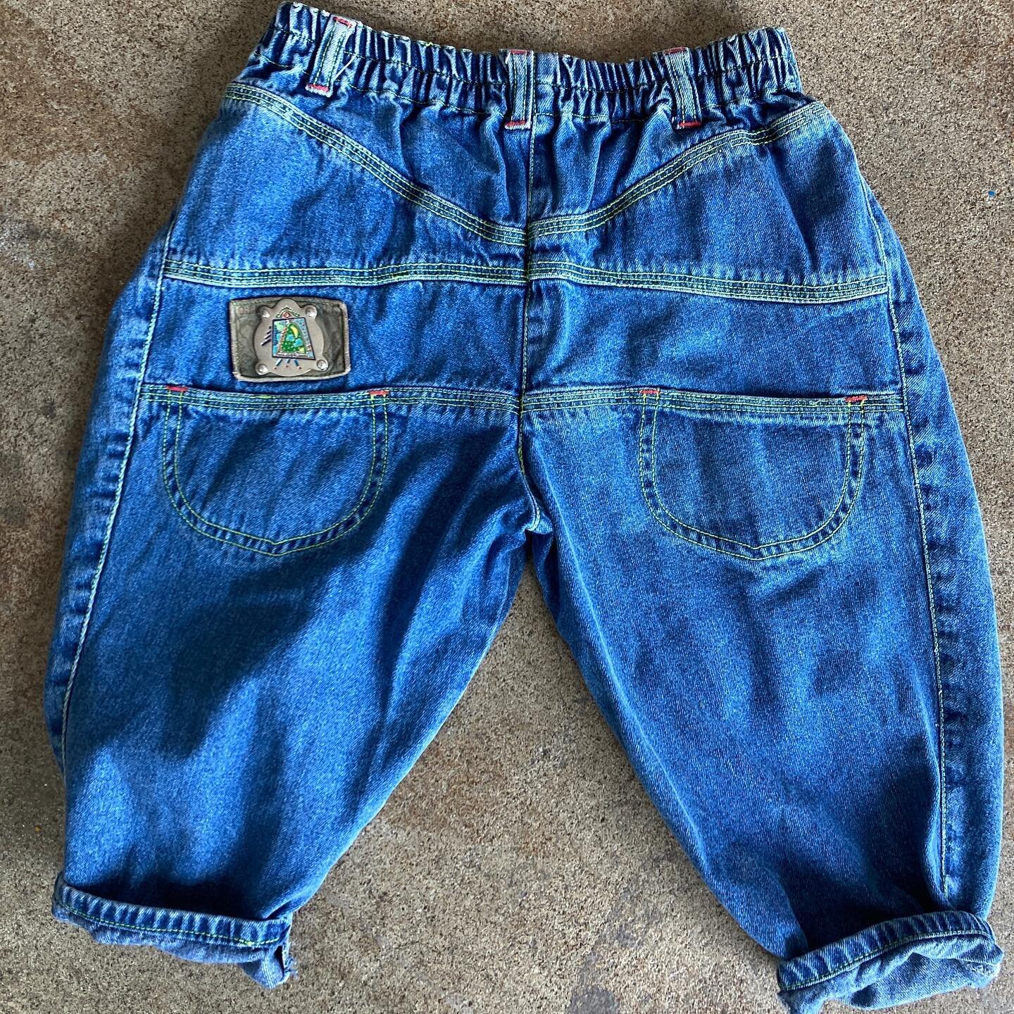 Fixing my childhood denim for my niece and then my baby girl will wear them after her🥰👖 So special!! Thanks mom for keeping these 🙏🏻