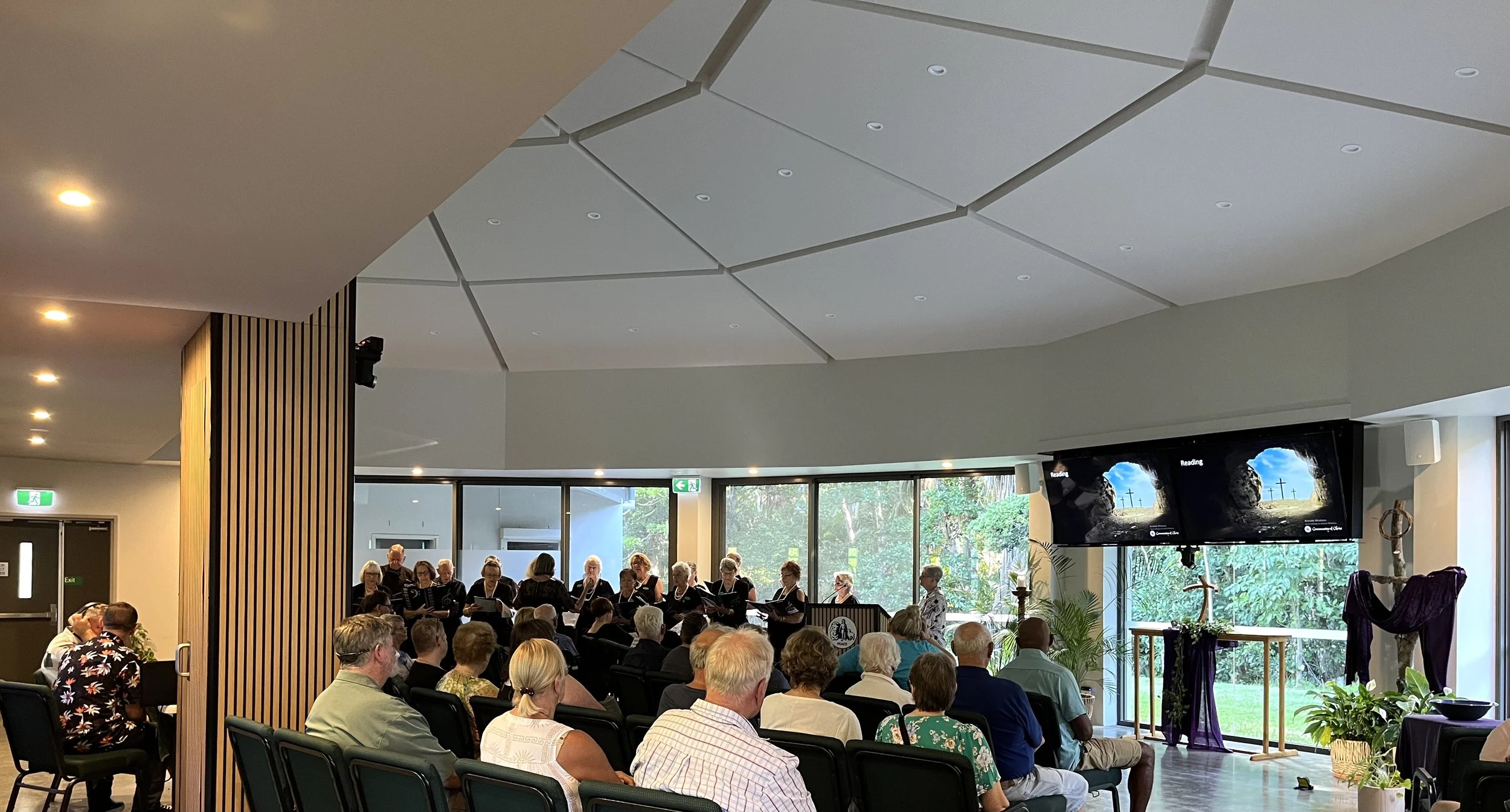  Worship with the community in the Tiona Chapel. 