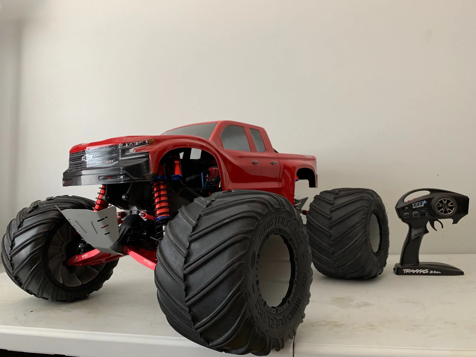 traxxas x maxx scale