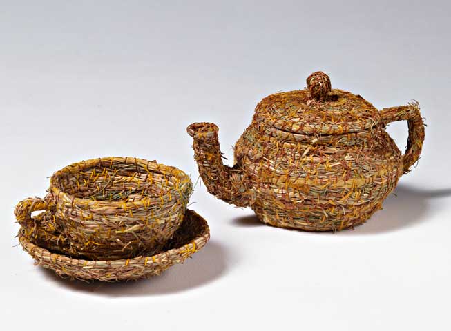 Tea pot & cup