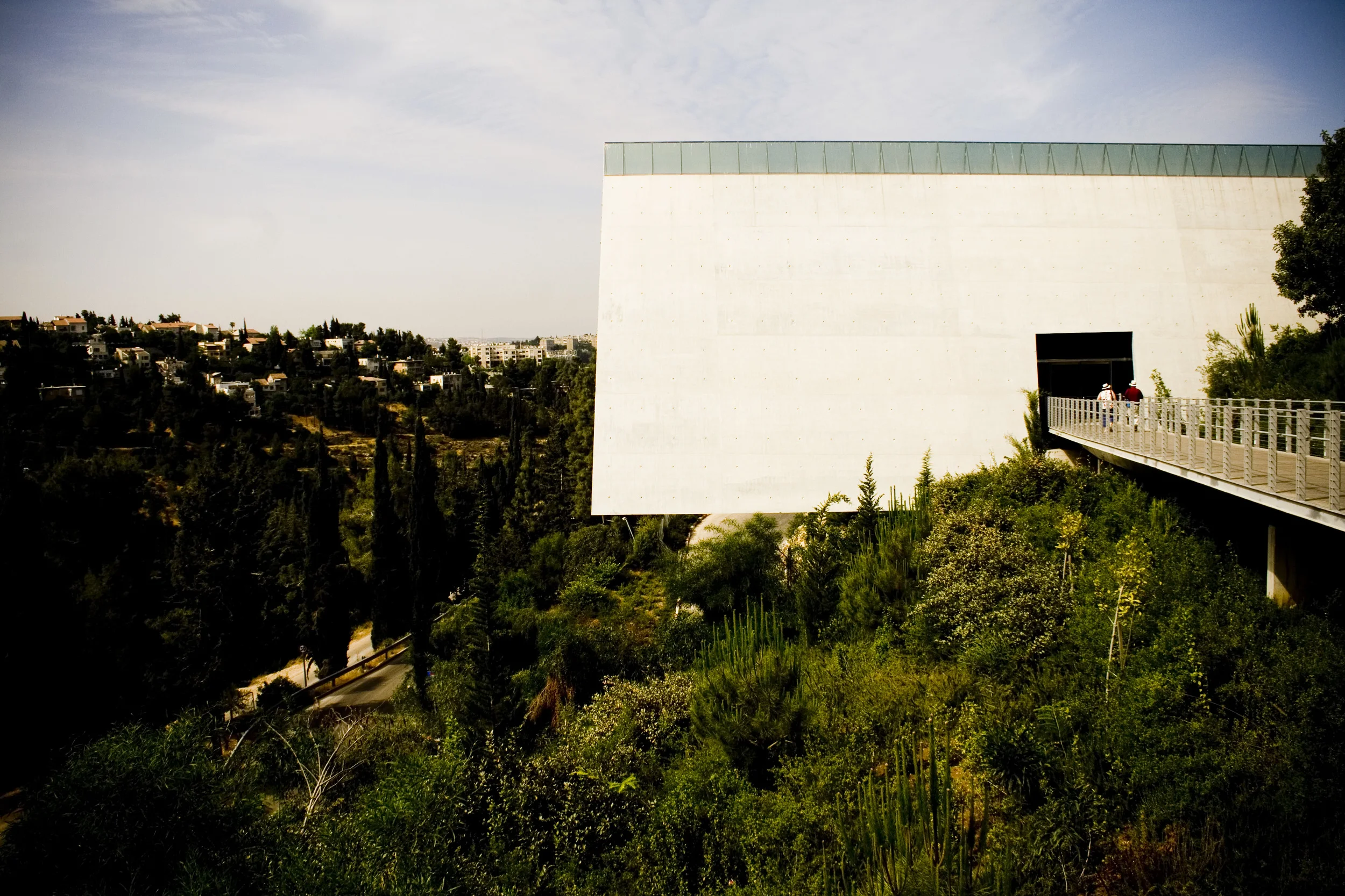 overhang_2531119409_o.jpg