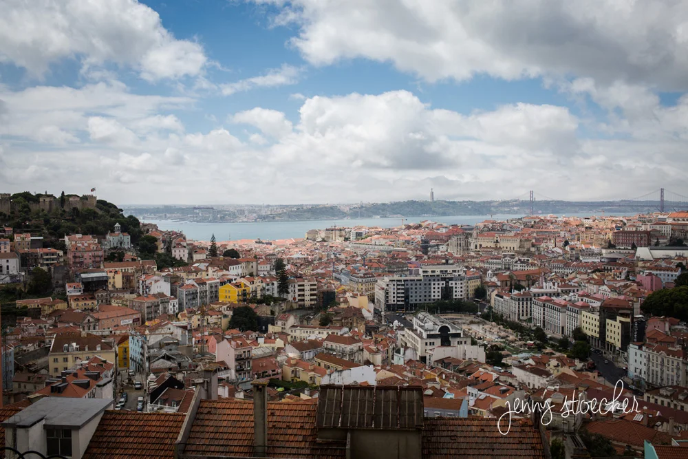 035-SixGirlsOneEuropePortugal.jpg