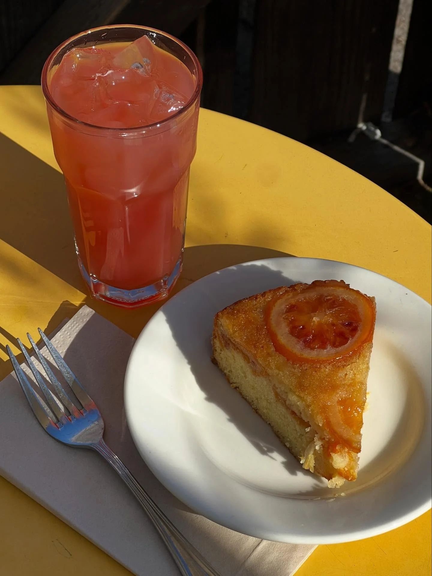 NEW! Blood Orange Spritzer 🍊

Try with our blood orange upside down cake for your seasonal citrus fix.