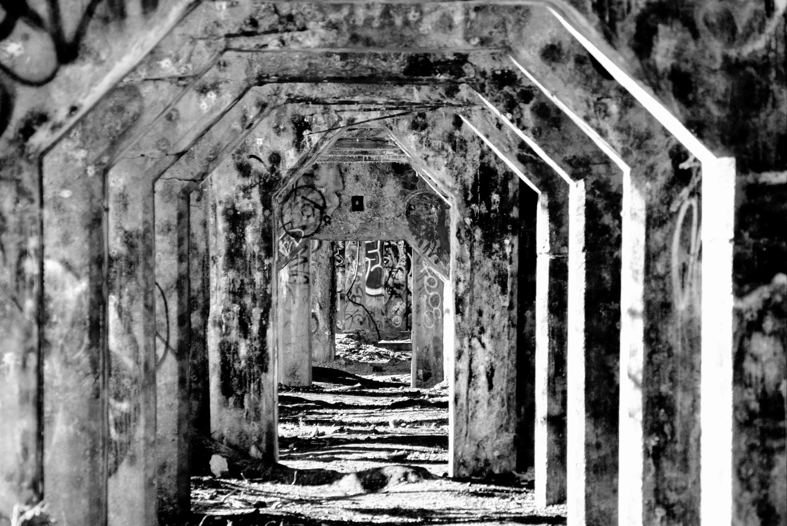 042414.[Graffiti Arches].JPG