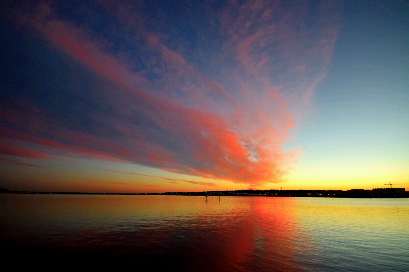 101014.[Fire and Glass].JPG