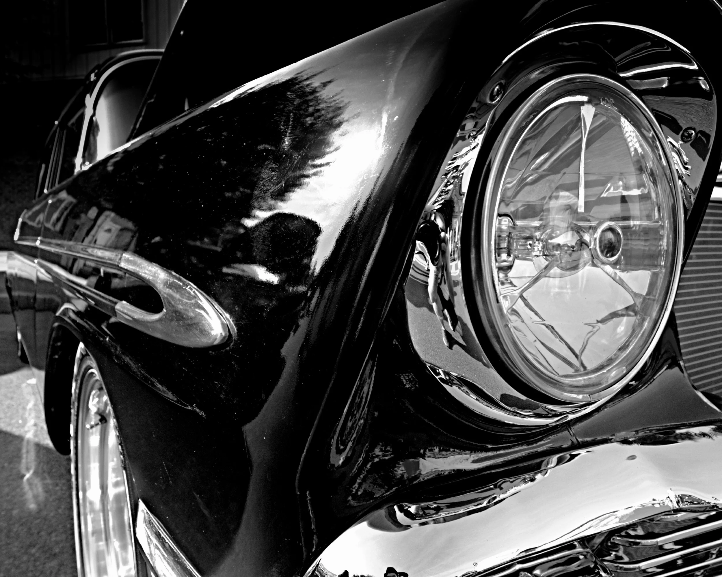 081614.[Riverside Car Show 13 BW].JPG