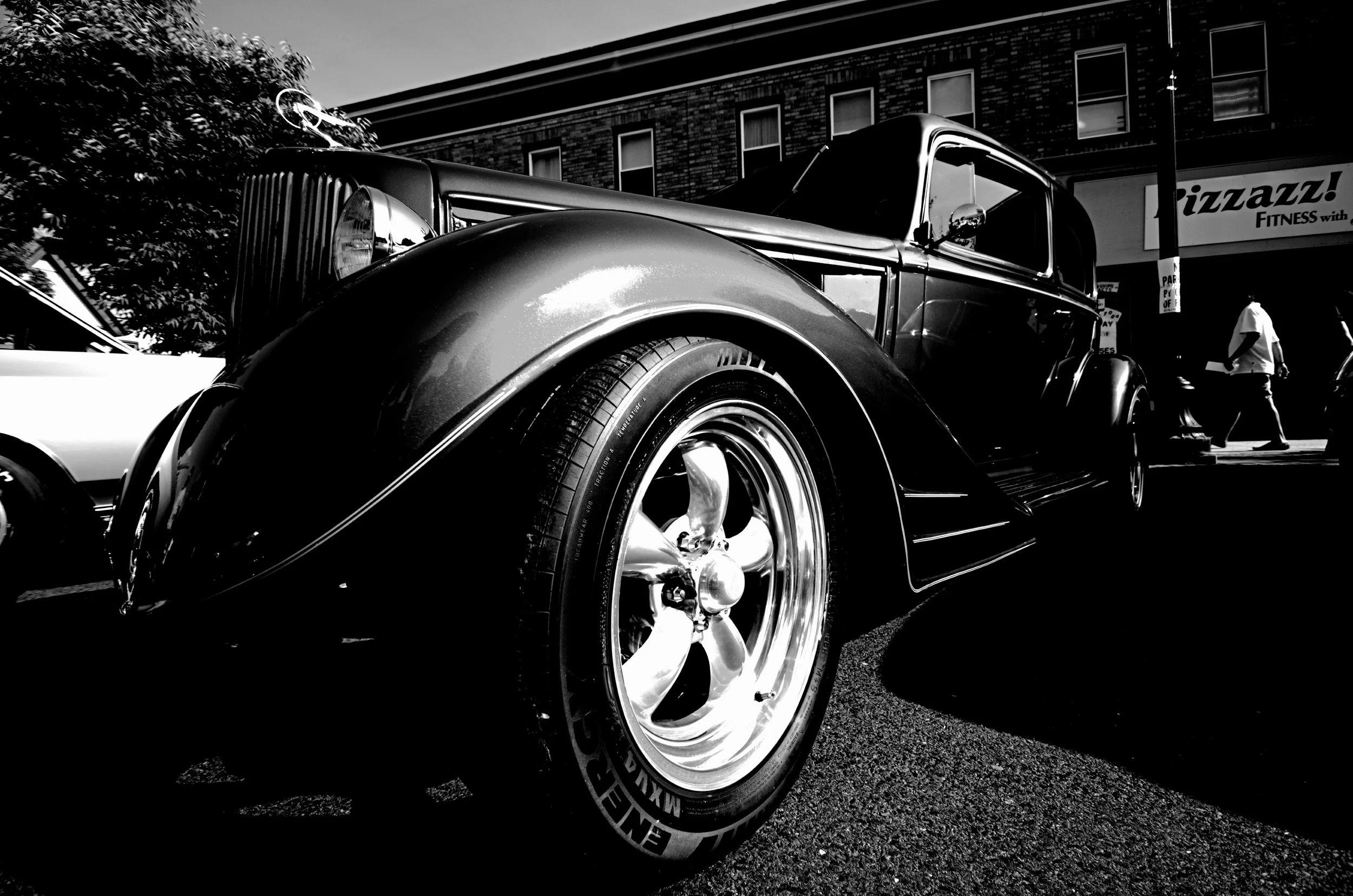 081614.[Riverside Car Show 2.1 BW].JPG