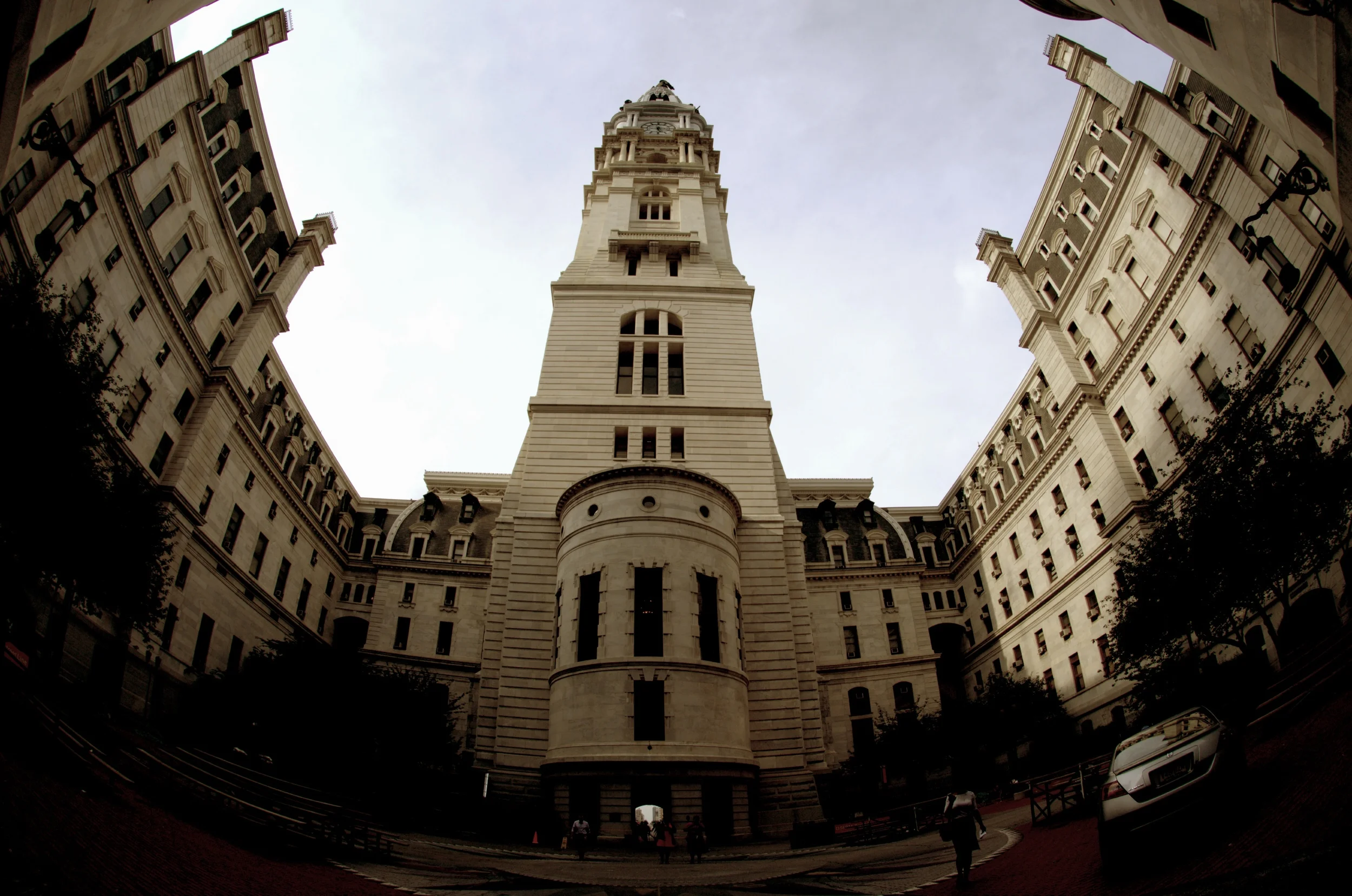 082114.[City Hall Court].JPG