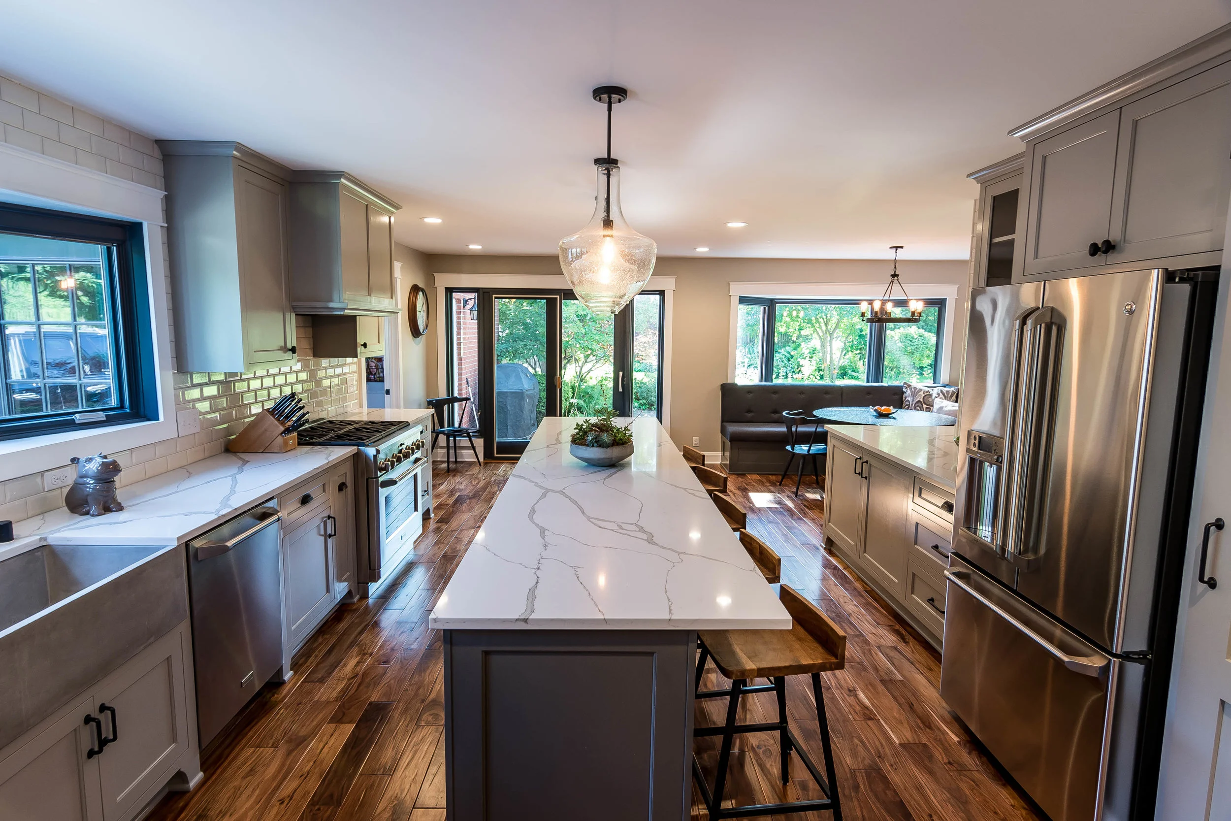 2017 - North Ardmore Ave - for web-4.jpg