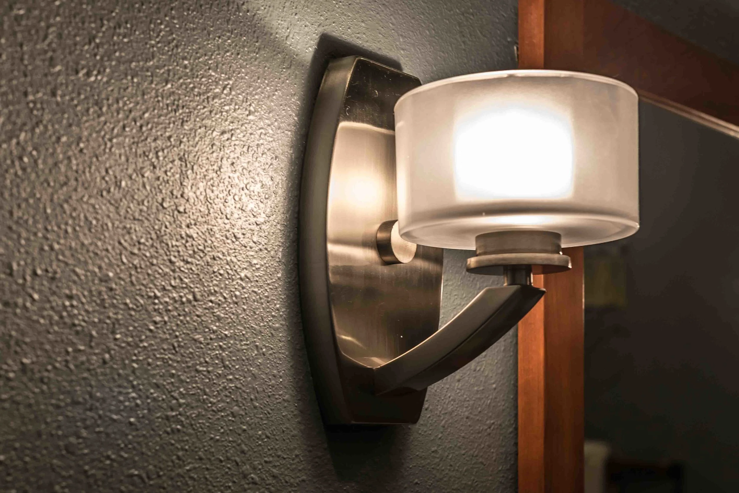 2017 - 09 Sept - MKE Design Build - 1300 N Prospect - web-36.jpg
