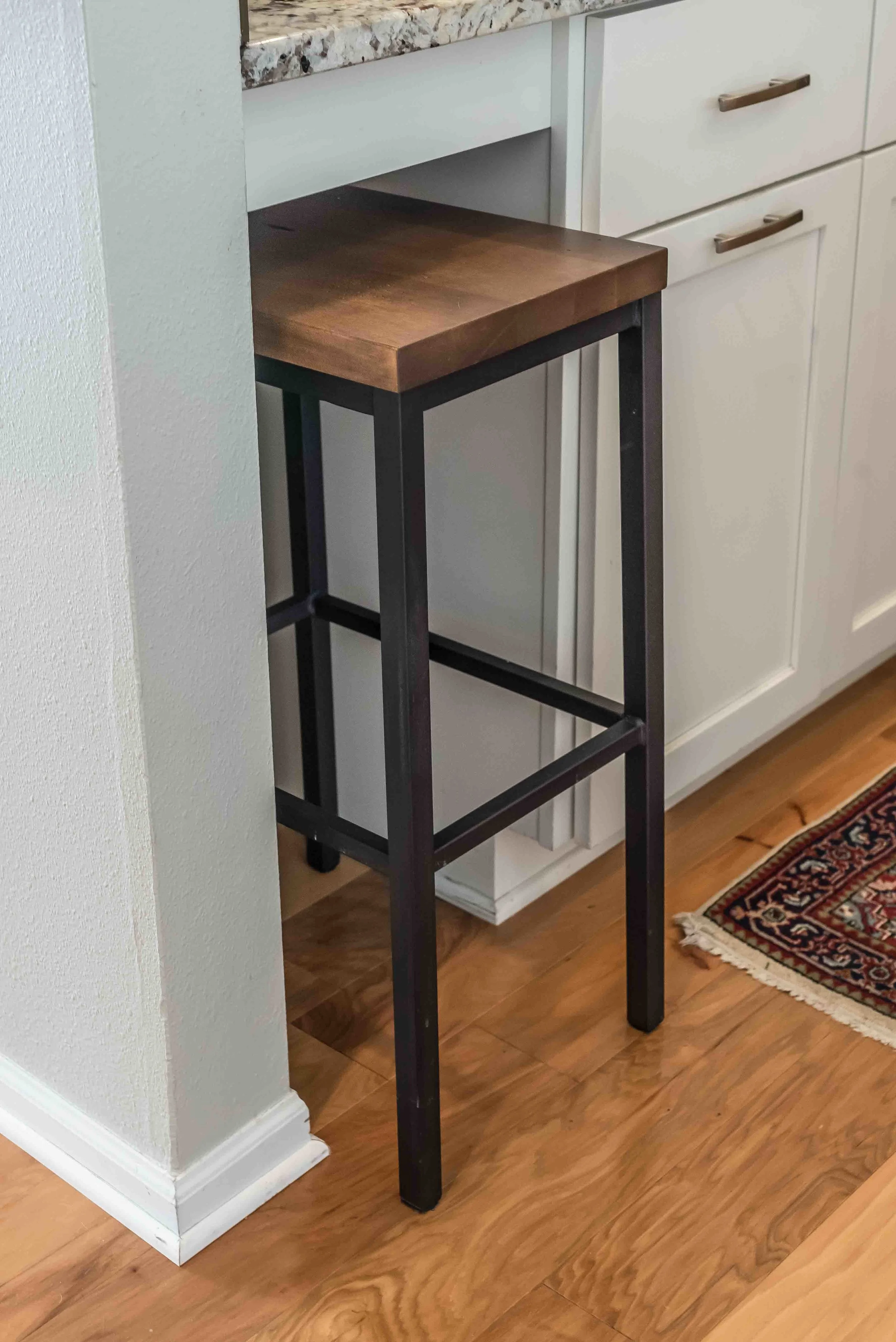 2017 - 09 Sept - MKE Design Build - 1300 N Prospect - web-51.jpg