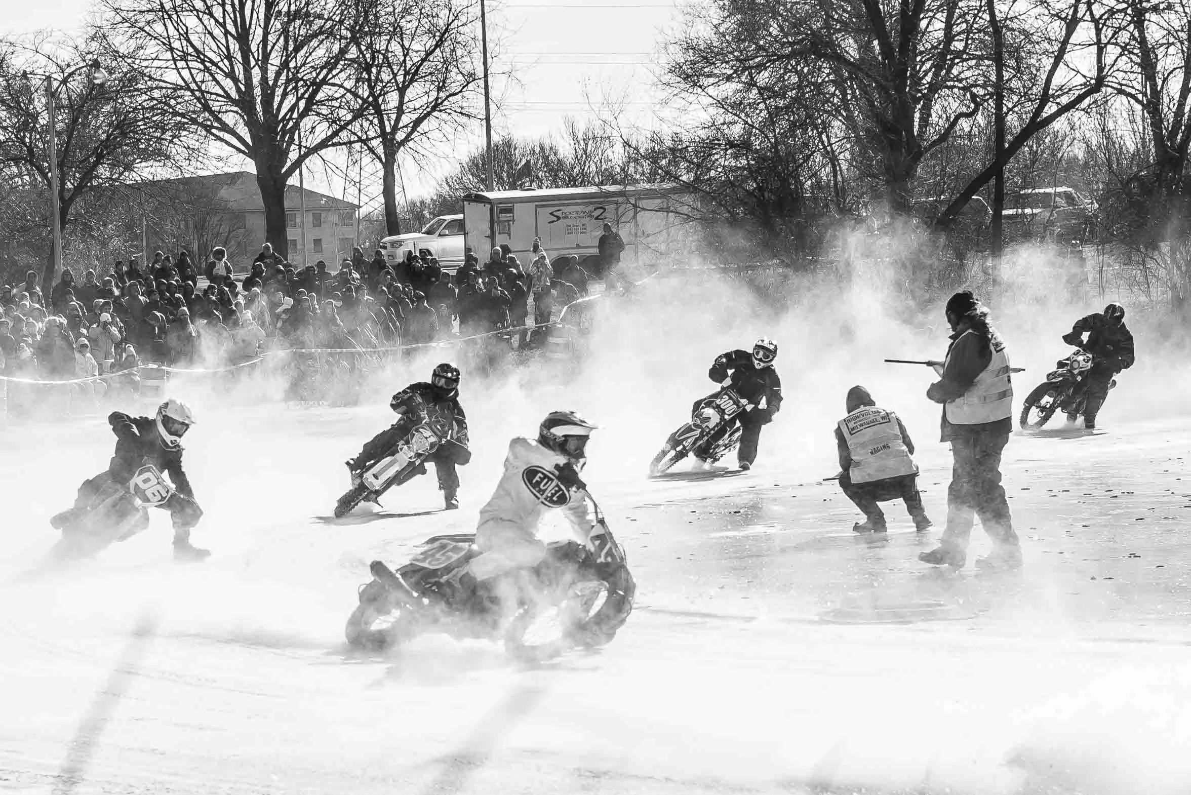 2018 - 01 jan - high voltage ice races - for web-4.jpg