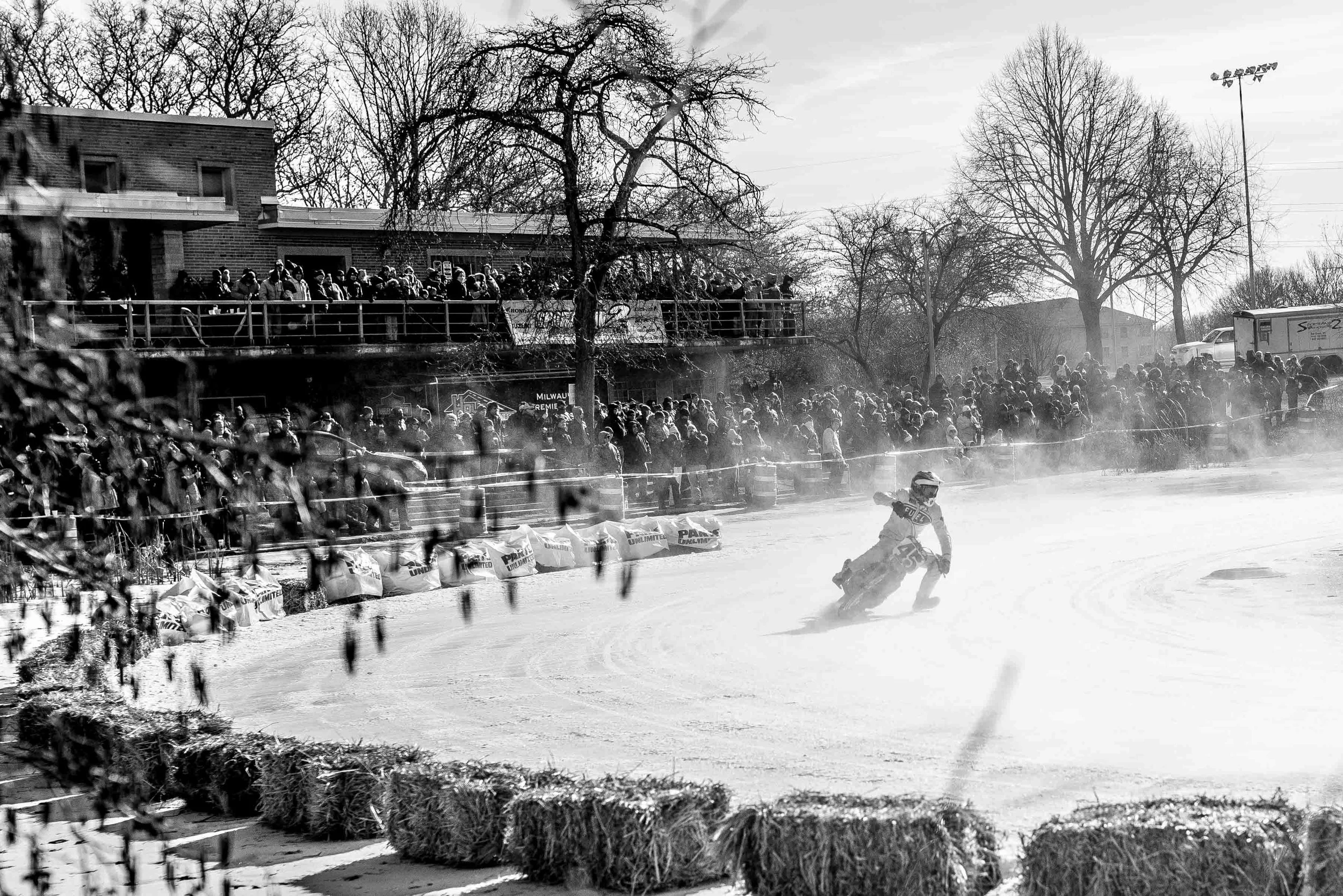 2018 - 01 jan - high voltage ice races - for web-5.jpg