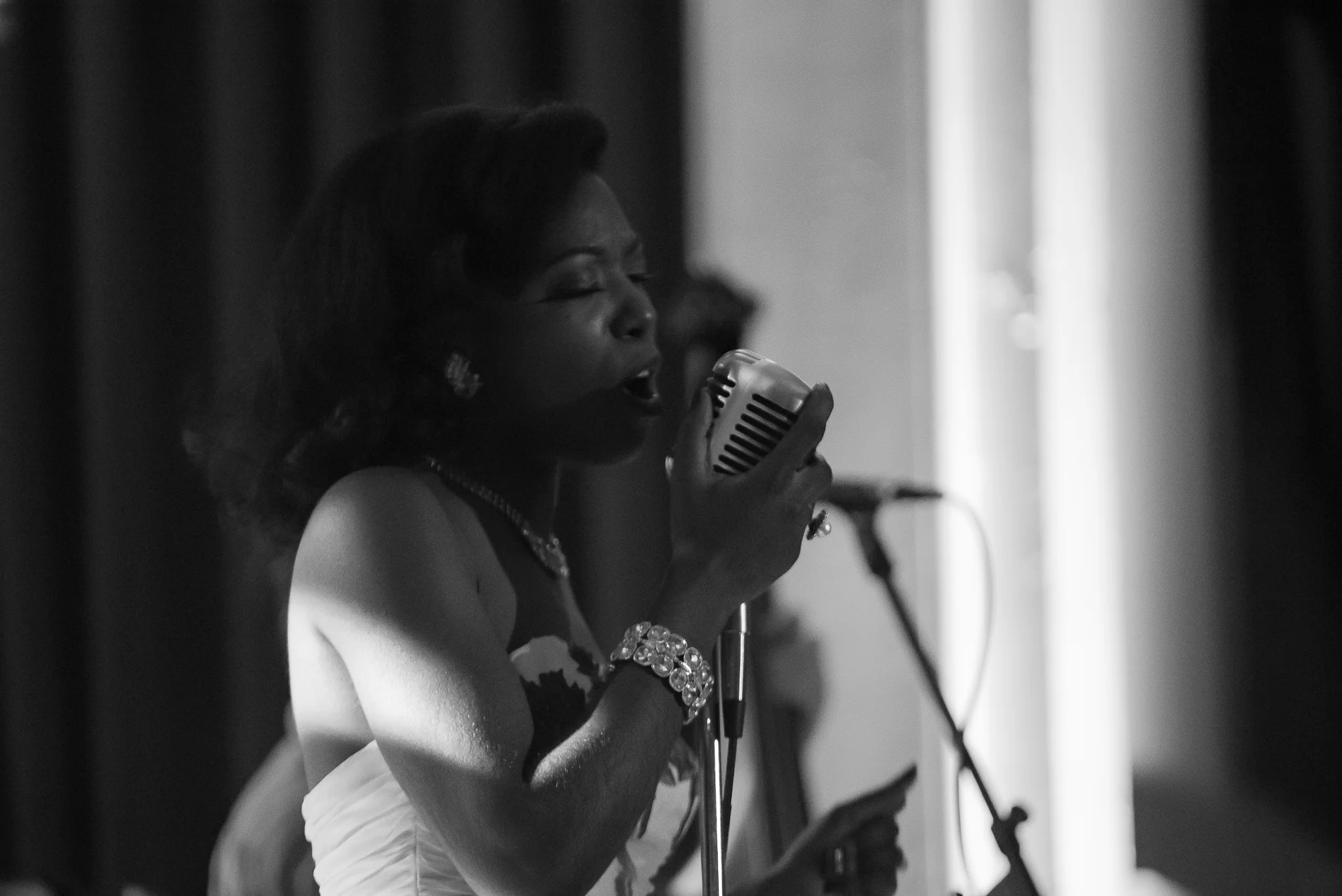 2019 - 06 June - Pabst Taproom - Tammy Savoy - for web-22.jpg