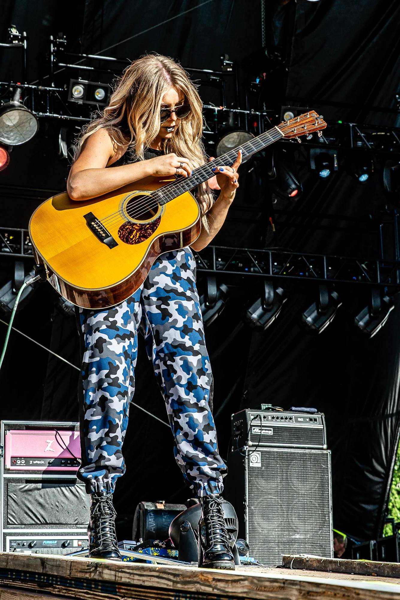2019 - 07 July - Lindsay Ell - Country Thunder - for web-24.jpg