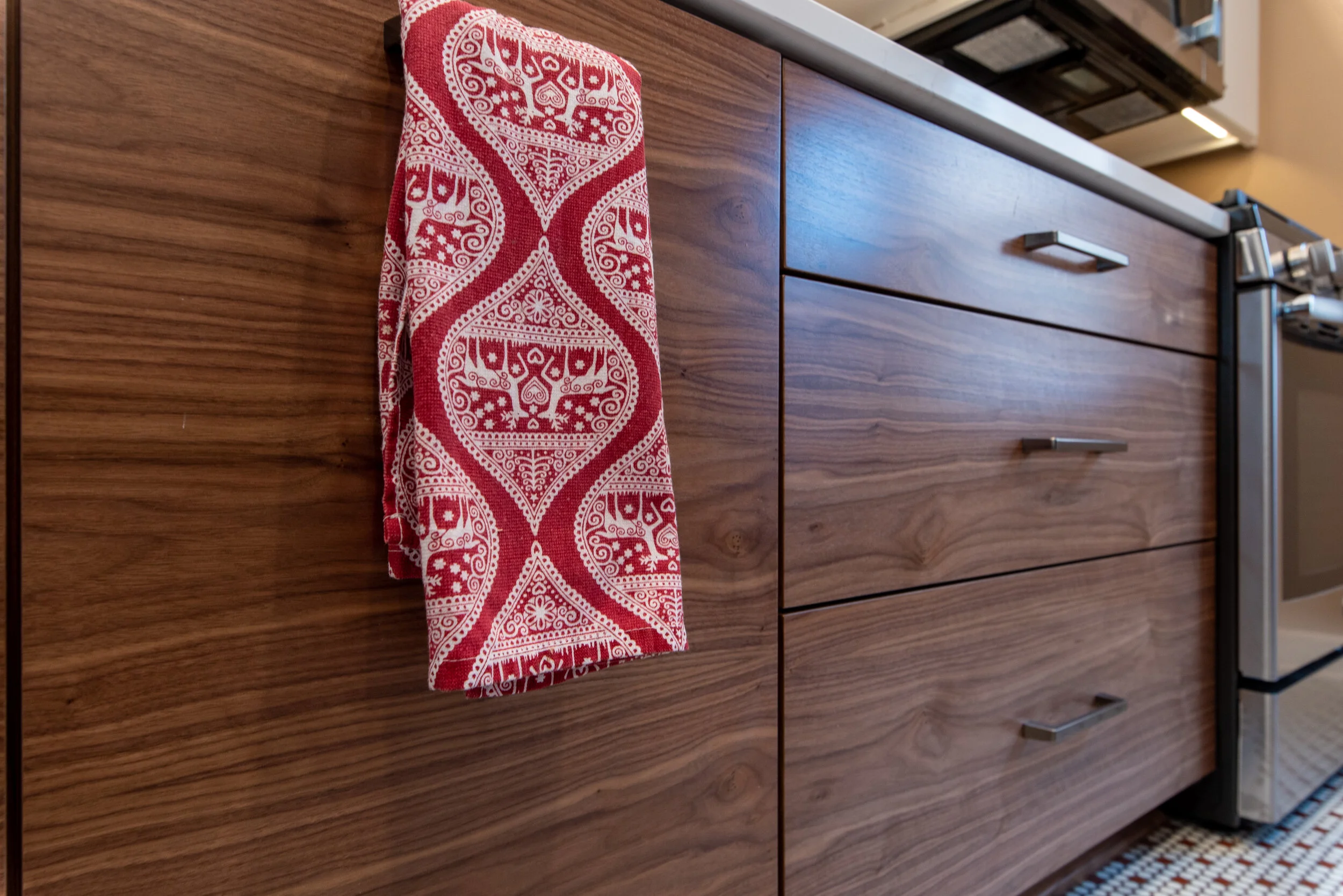 2020-mkedesignbuild - south adams st - kitchen - 7.JPG