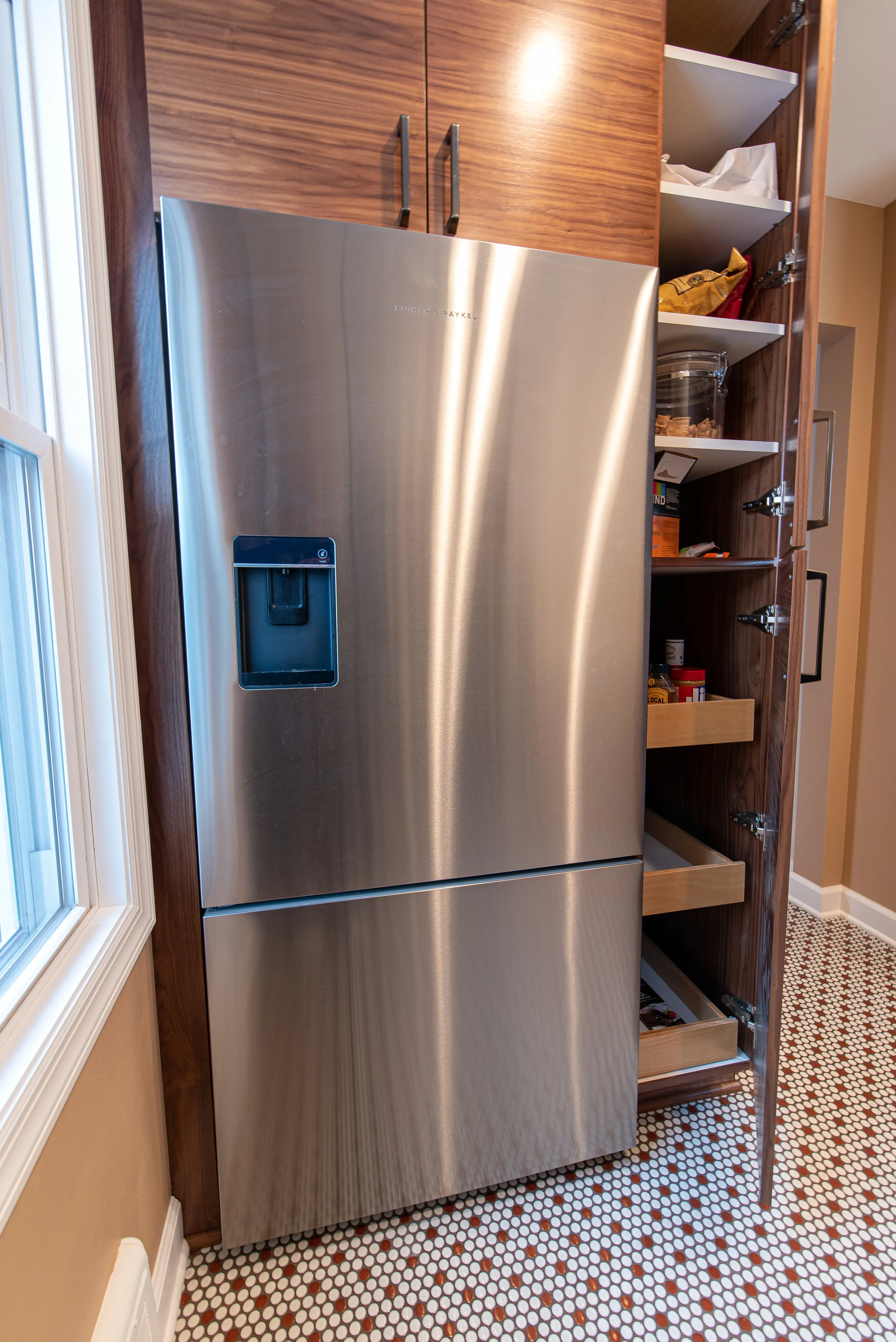 2020-mkedesignbuild - south adams st - kitchen - 12.JPG