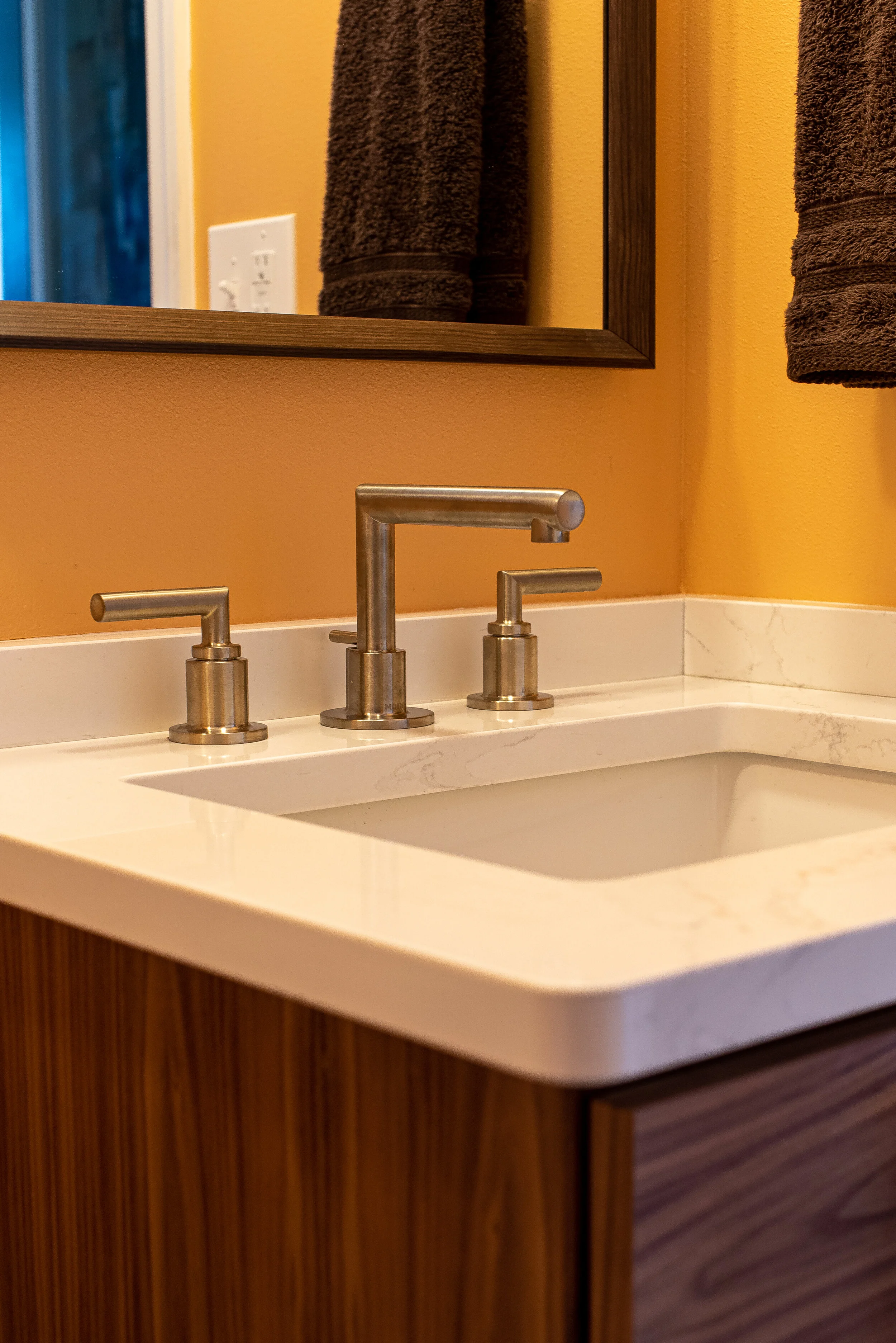 2020-mkedesignbuild - south adams st - kitchen - 14.JPG