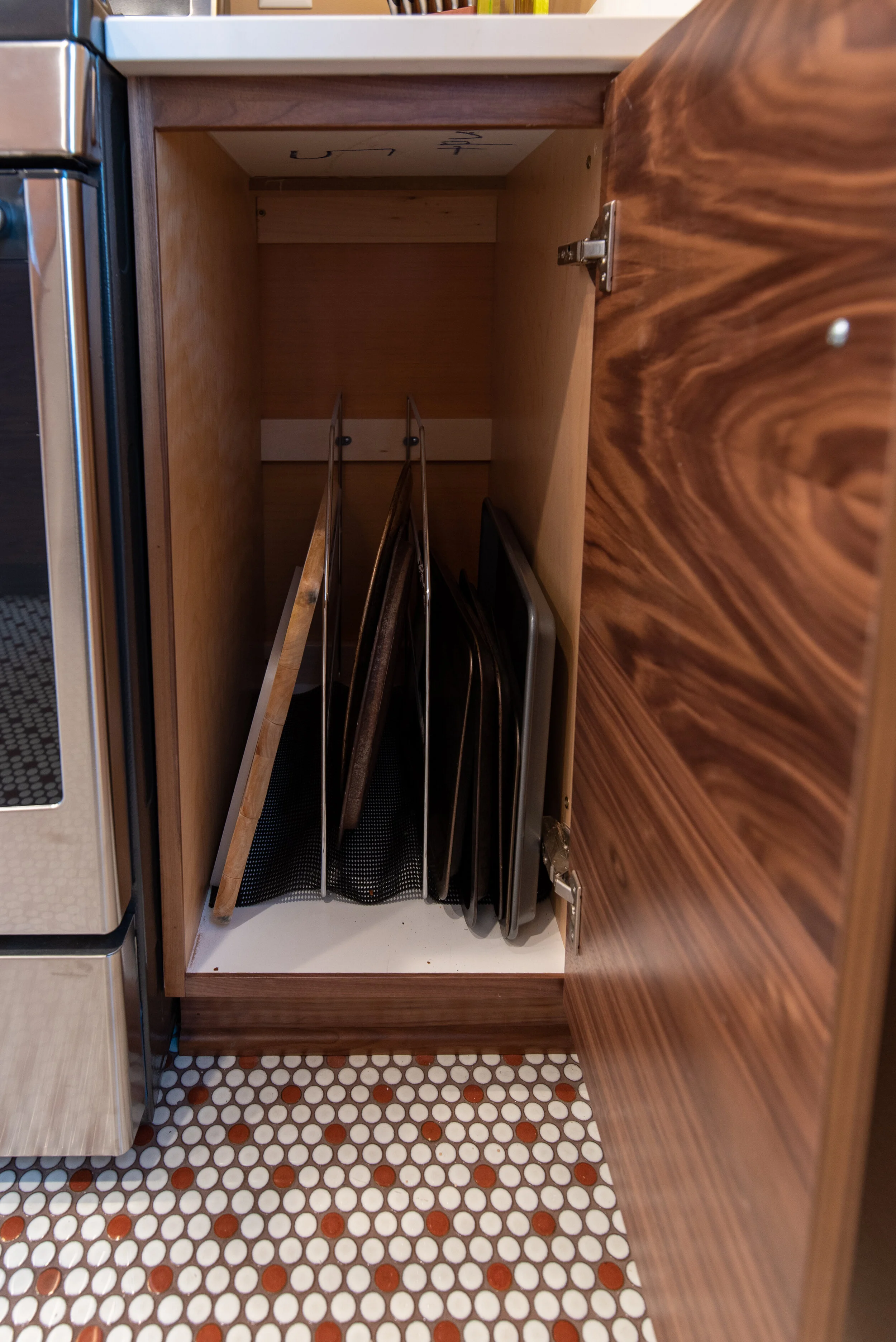 2020-mkedesignbuild - south adams st - kitchen - 20.JPG