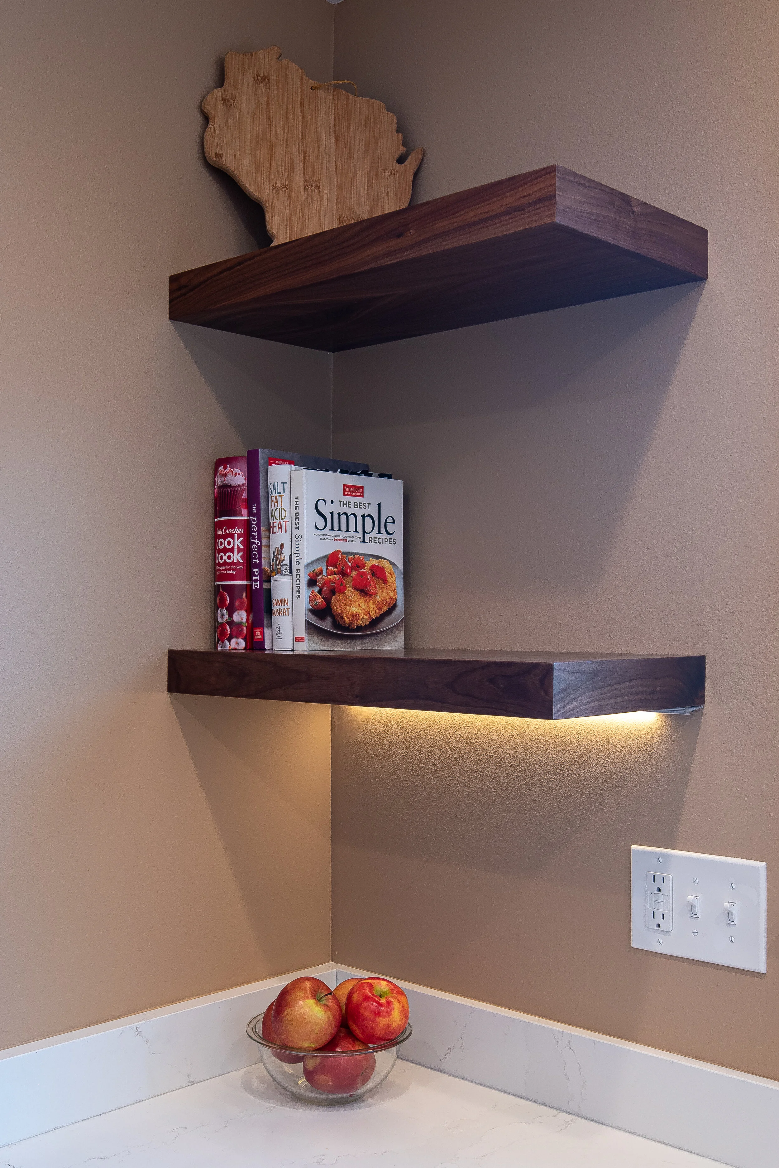 2020-mkedesignbuild - south adams st - kitchen - 23.JPG