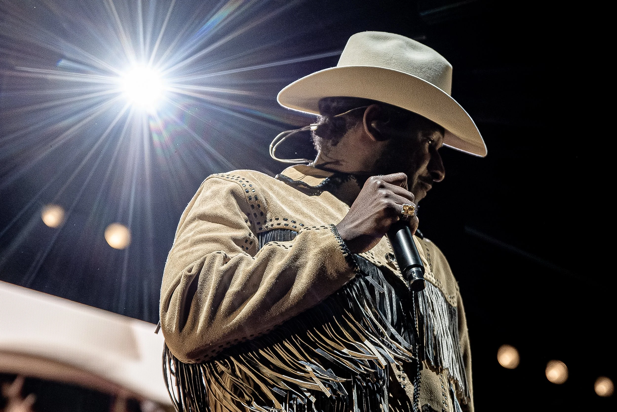 2025 - 08Aug 26 - Leon Bridges-34.jpg