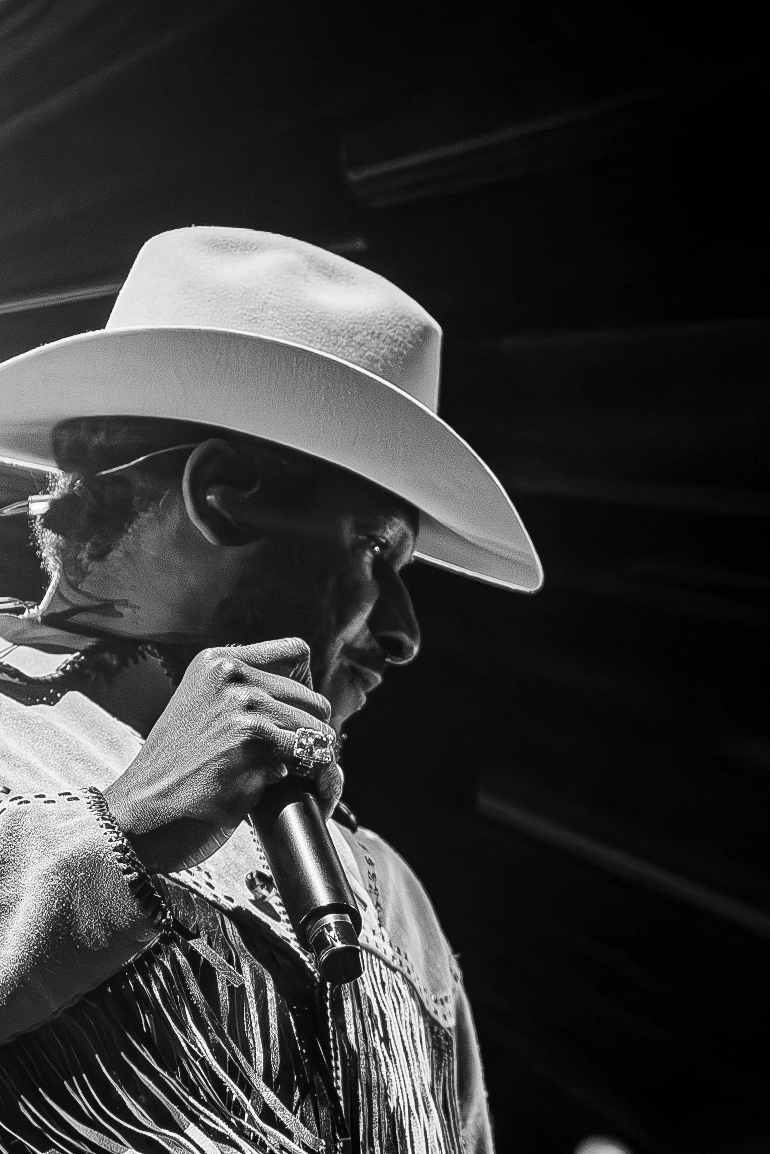 2025 - 08Aug 26 - Leon Bridges-32.jpg