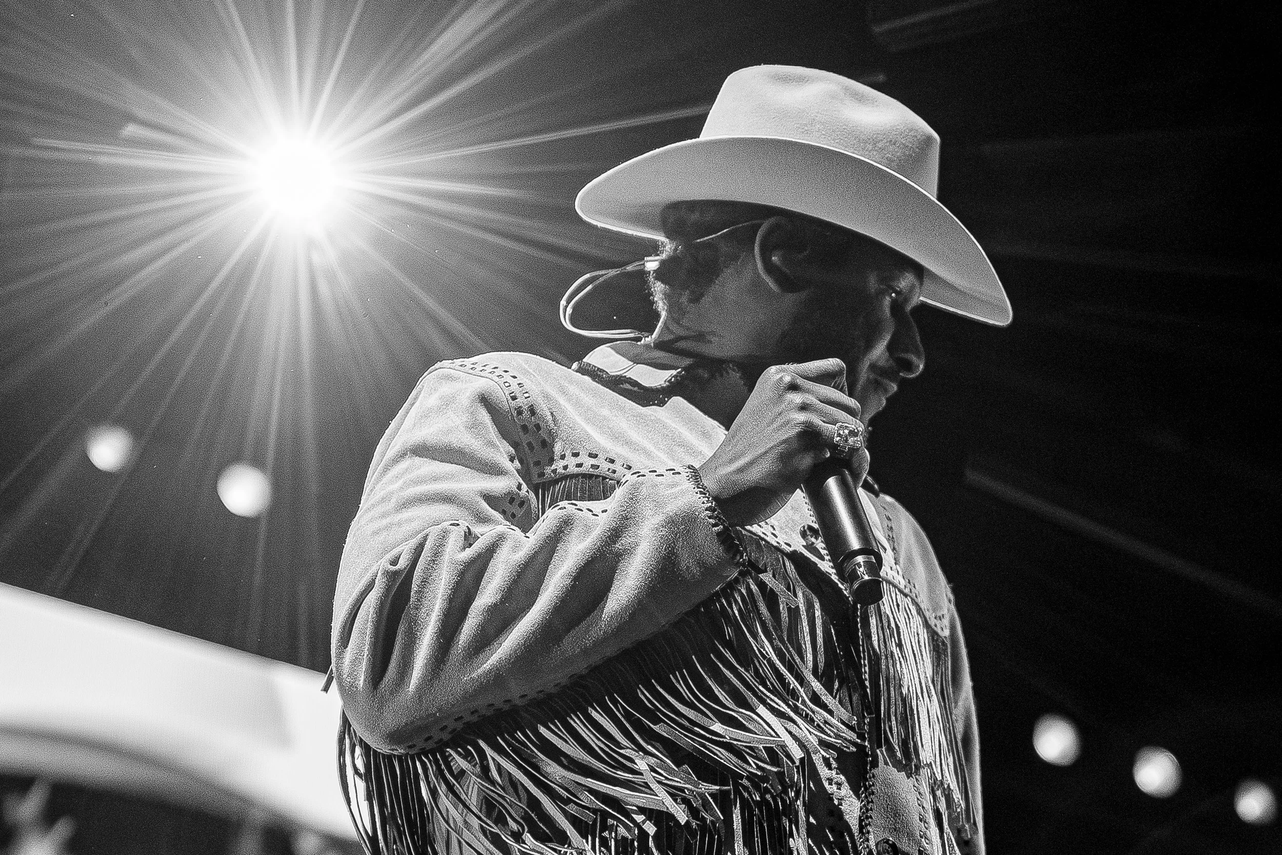 2025 - 08Aug 26 - Leon Bridges-33.jpg