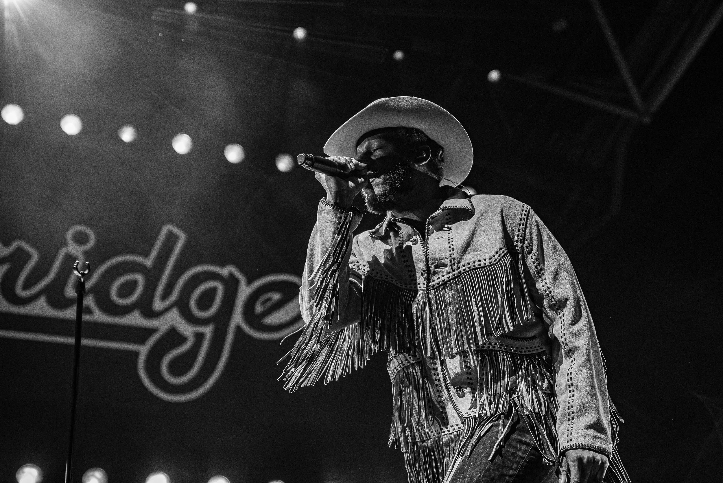 2025 - 08Aug 26 - Leon Bridges-5.jpg