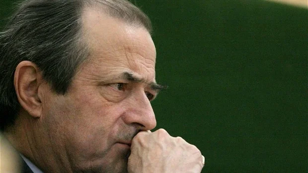 Sir Richard Dalton discusses his experience negotiating with Iranians in The Guardian