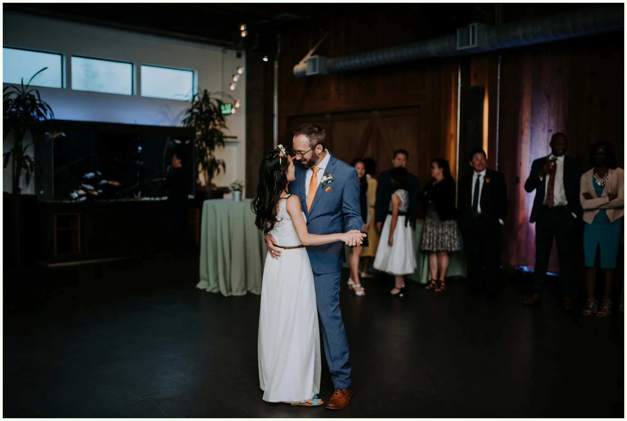 within-sodo-june-wedding-seattle-photographer-caitlyn-nikula-80.jpg