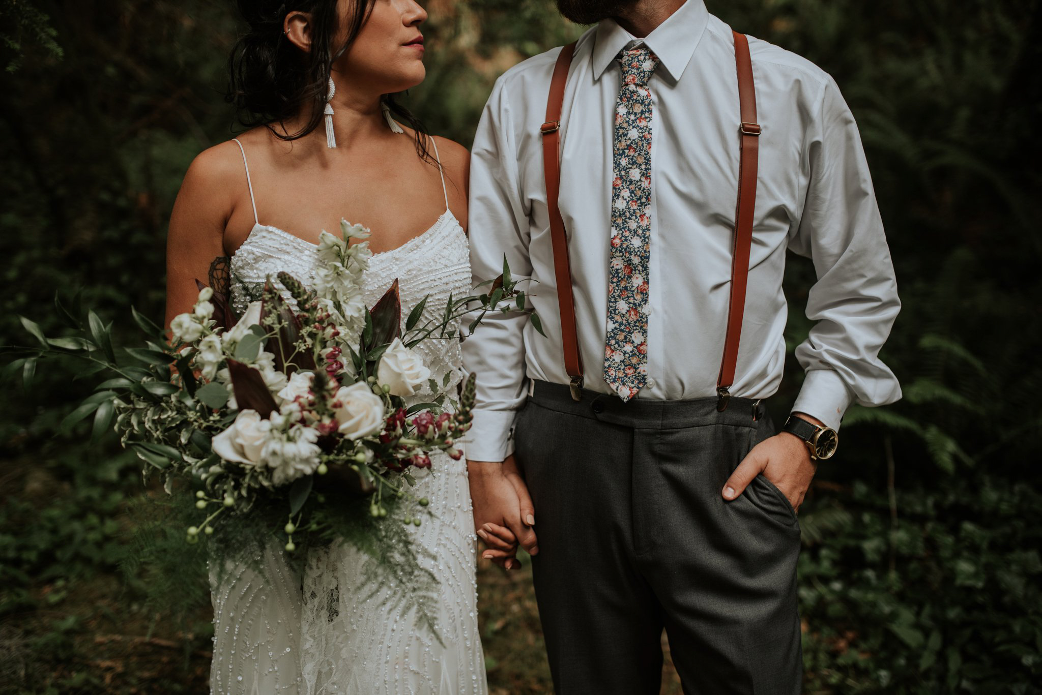 intimate-boho-campfire-wedding-shangri-la-on-the-green-seattle-wedding-photographer-caitlyn-nikula-photography-84.jpg