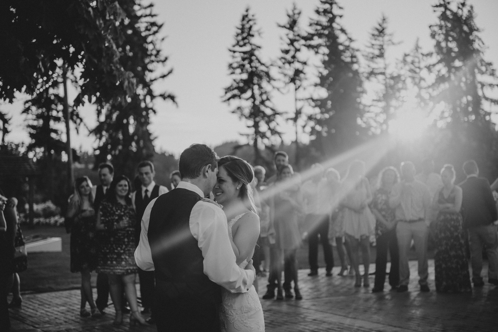 kristen-and-cody-the-kelley-farm-wedding-seattle-photographer-caitlyn-nikula-102.jpg