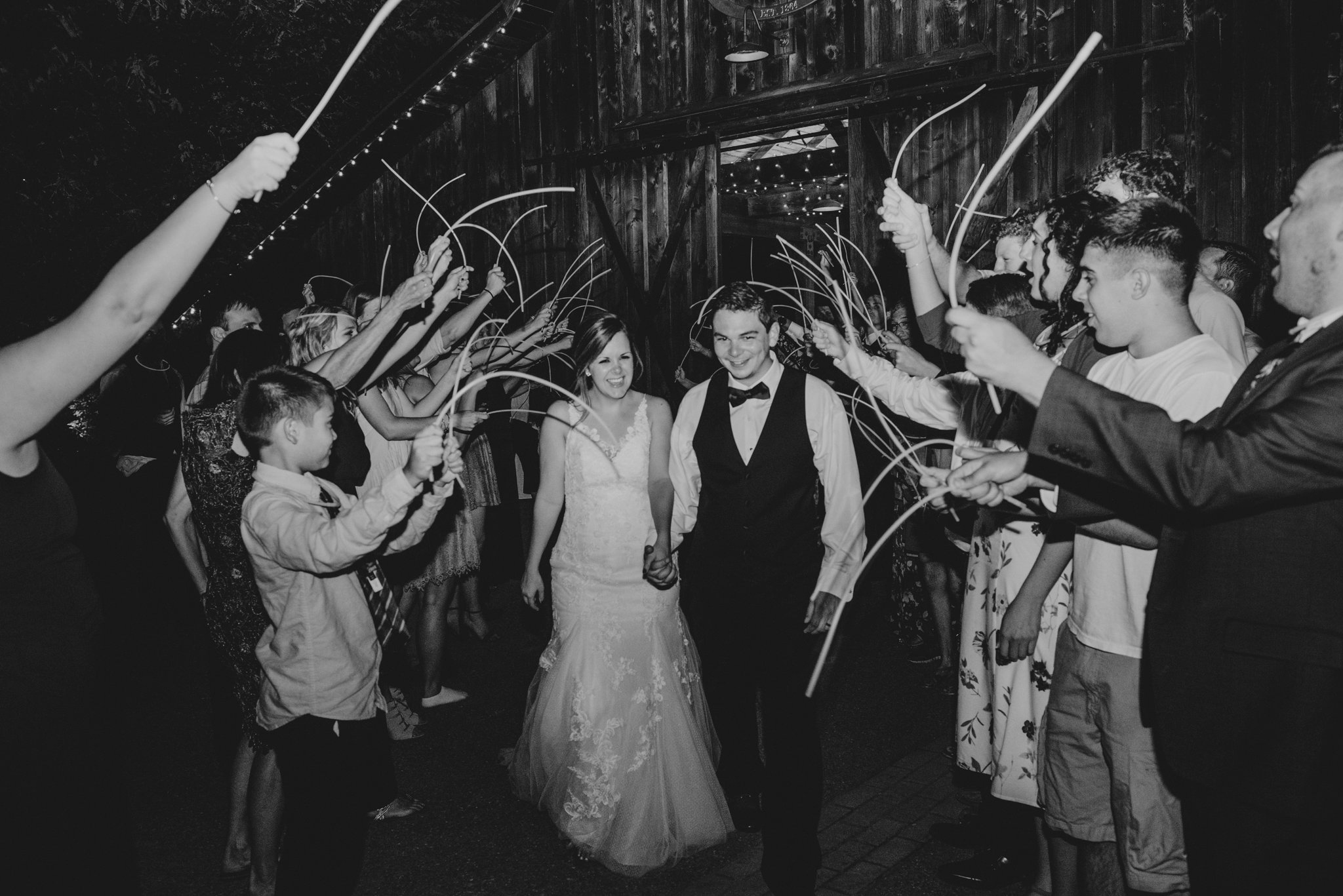 kristen-and-cody-the-kelley-farm-wedding-seattle-photographer-caitlyn-nikula-129.jpg