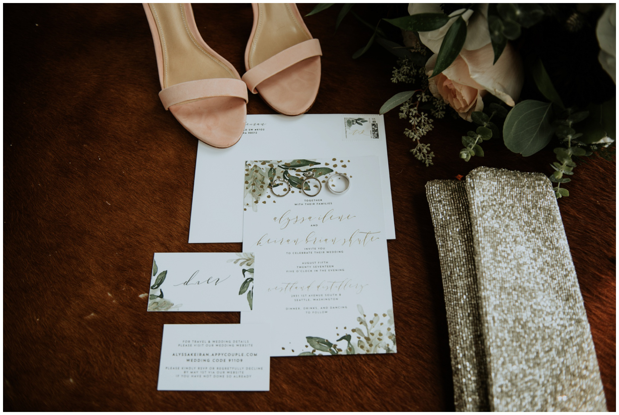 alyssa-keiran-westland-distillery-urban-seattle-wedding-photographer-caitlyn-nikula-23.jpg