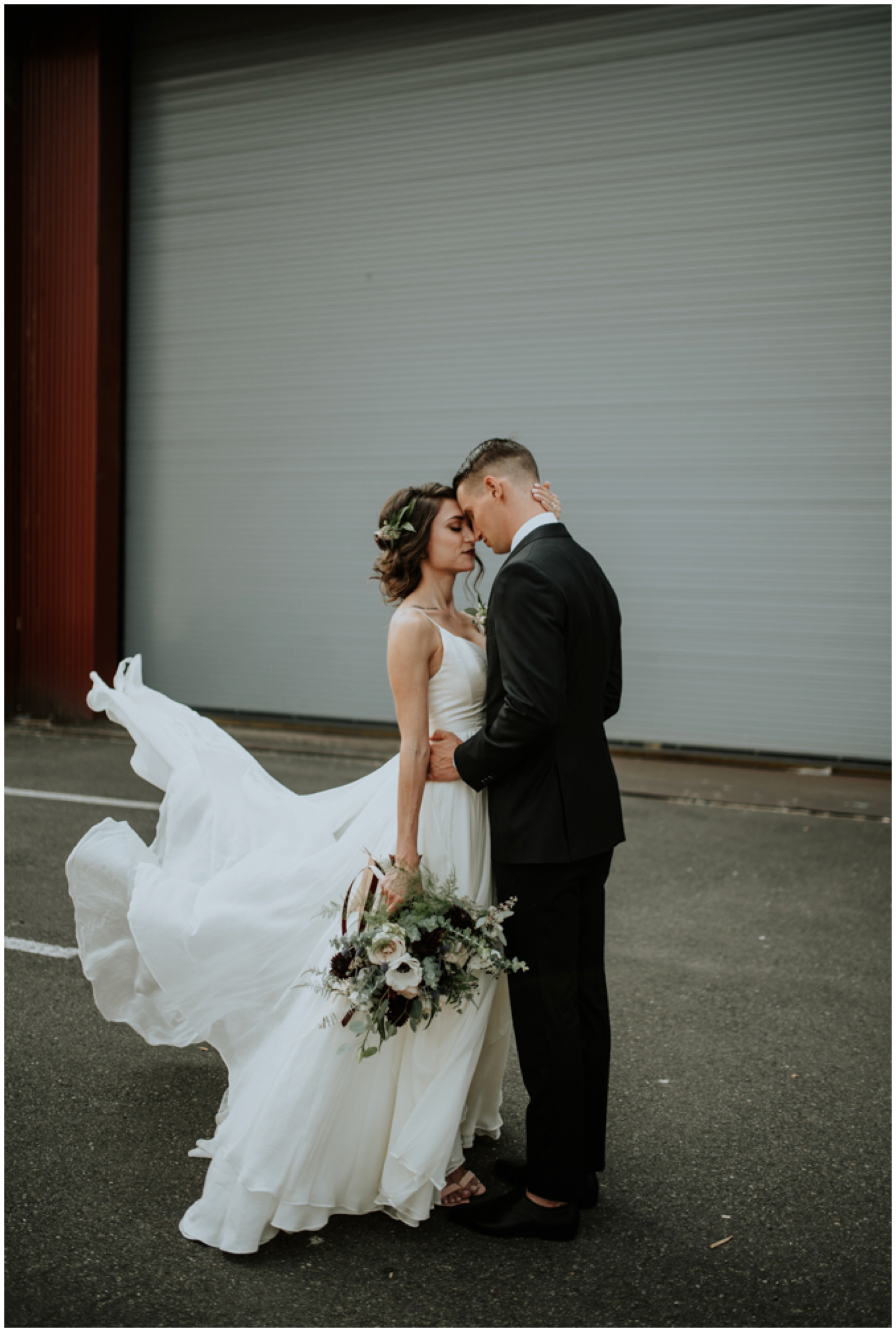 alyssa-keiran-westland-distillery-urban-seattle-wedding-photographer-caitlyn-nikula-65.jpg