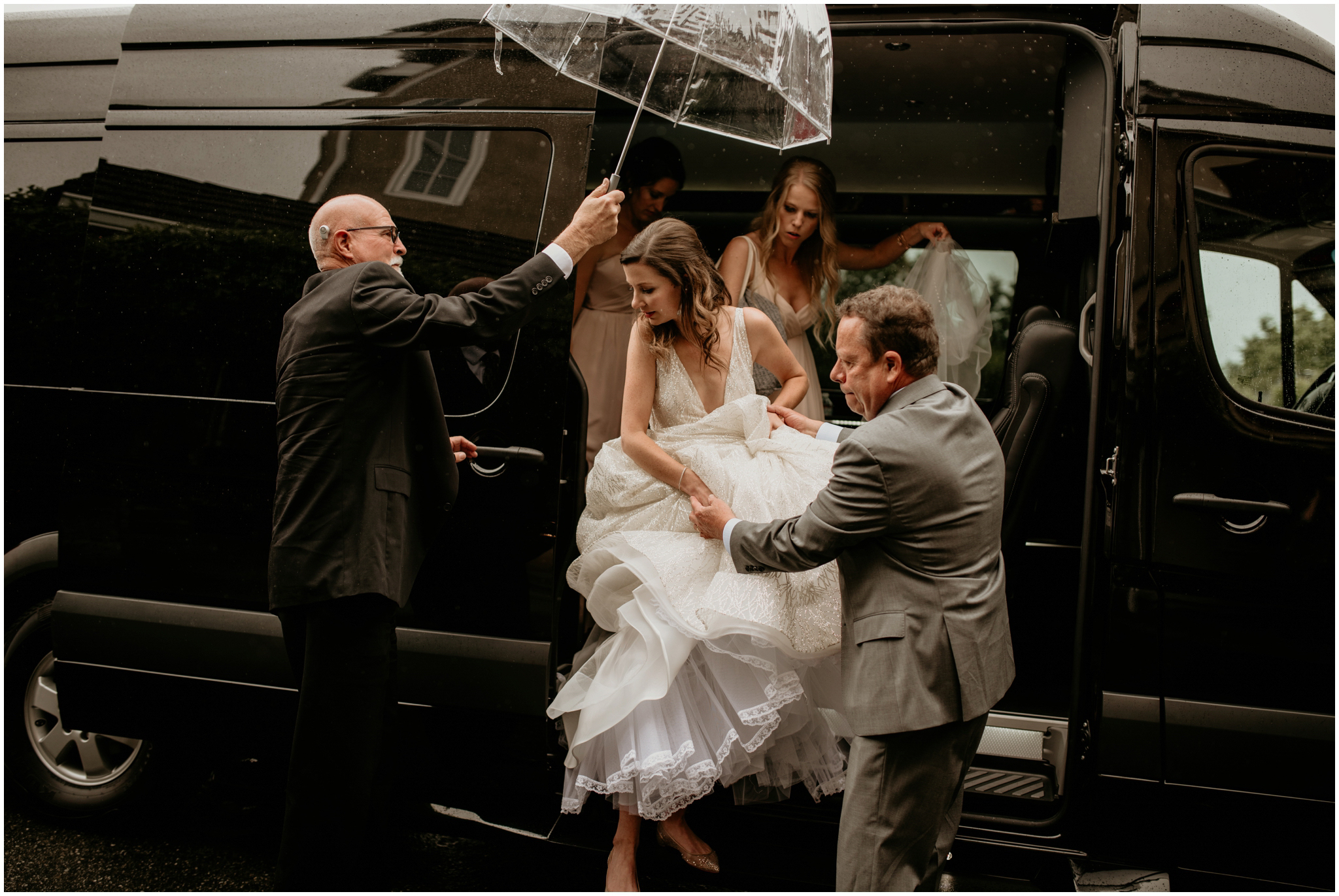 emily-matthew-delille-cellars-venue-seattle-wedding-photographer-037.jpg