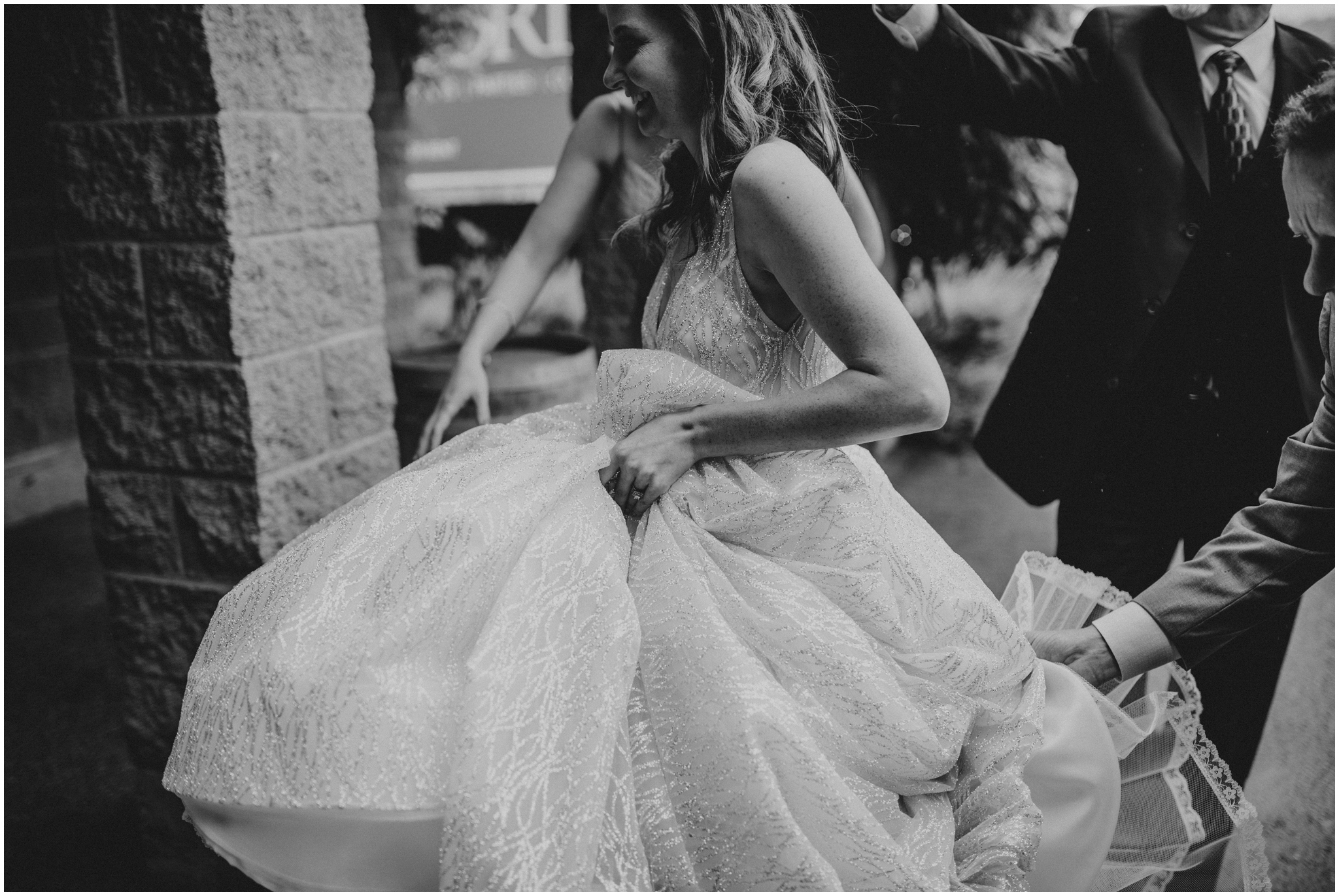 emily-matthew-delille-cellars-venue-seattle-wedding-photographer-038.jpg