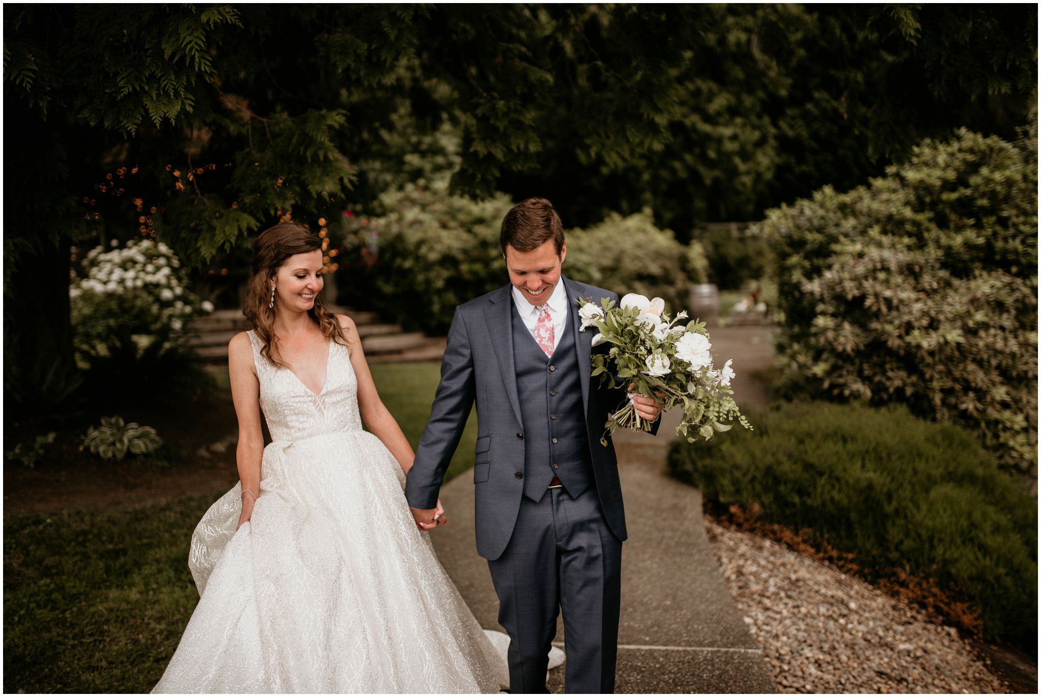 emily-matthew-delille-cellars-venue-seattle-wedding-photographer-091.jpg