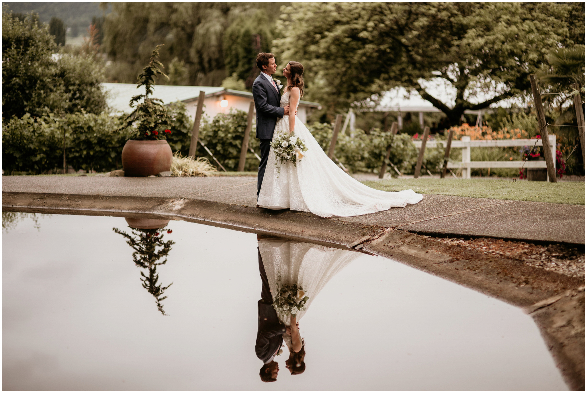 emily-matthew-delille-cellars-venue-seattle-wedding-photographer-092.jpg