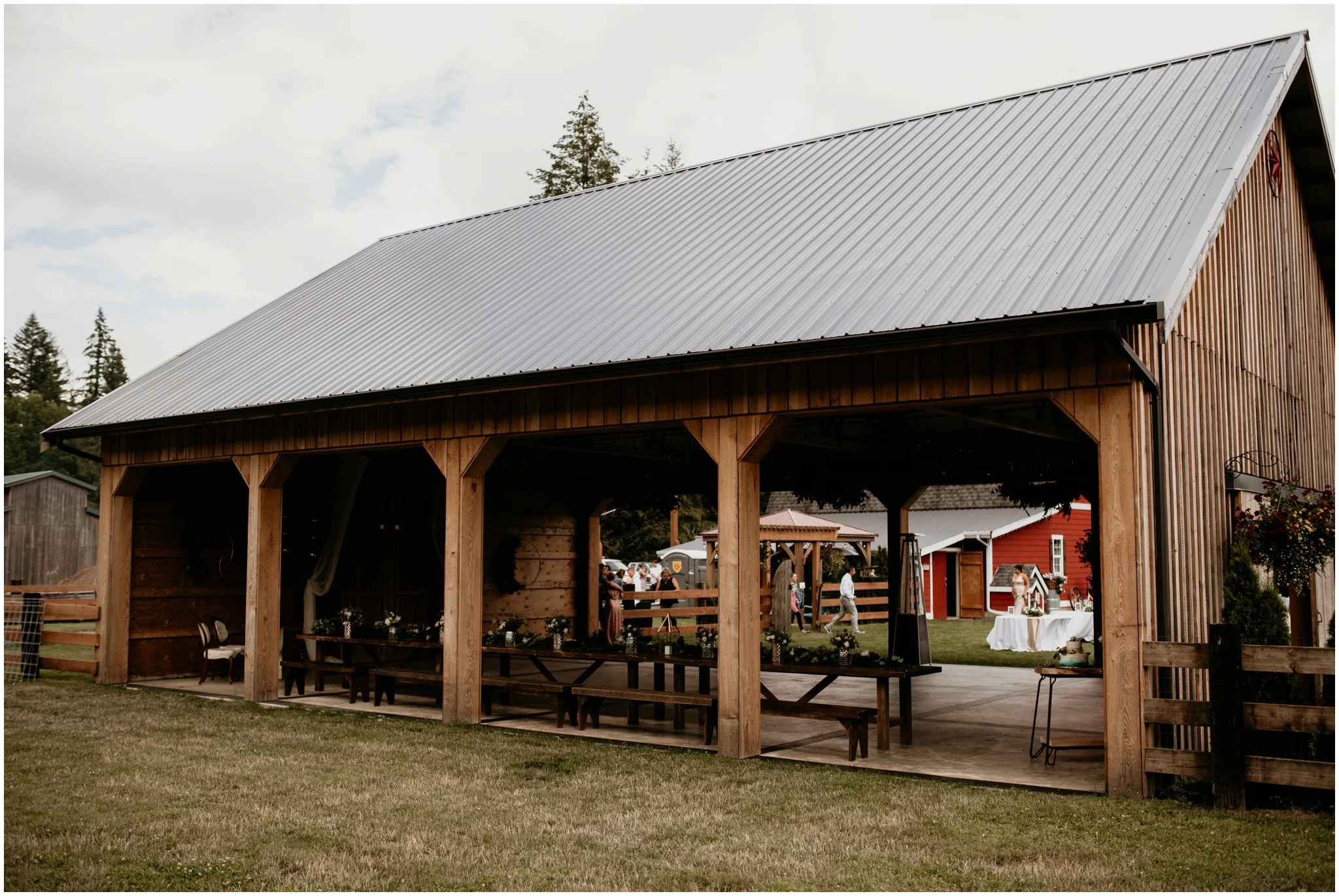 alex-and-matthew-three-cs-farm-venue-seattle-wedding-photographer-088.jpg
