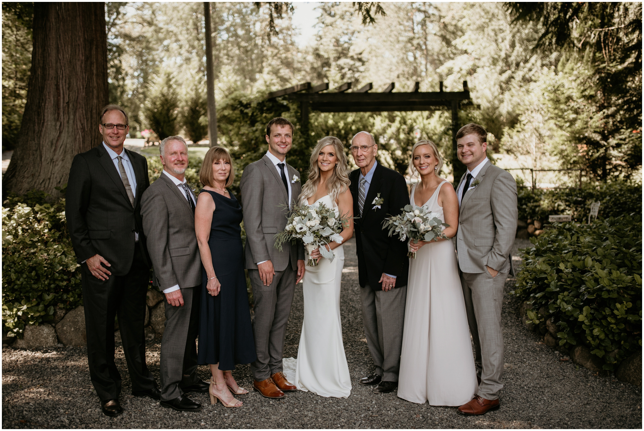 alicia-and-andy-green-gates-at-flowing-lake-seattle-wedding-photographer-051.jpg