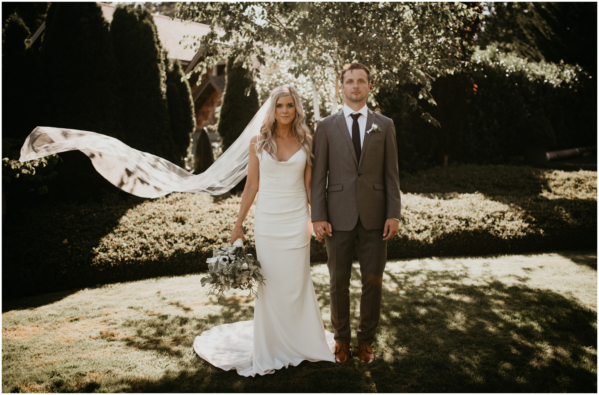 alicia-and-andy-green-gates-at-flowing-lake-seattle-wedding-photographer-093.jpg