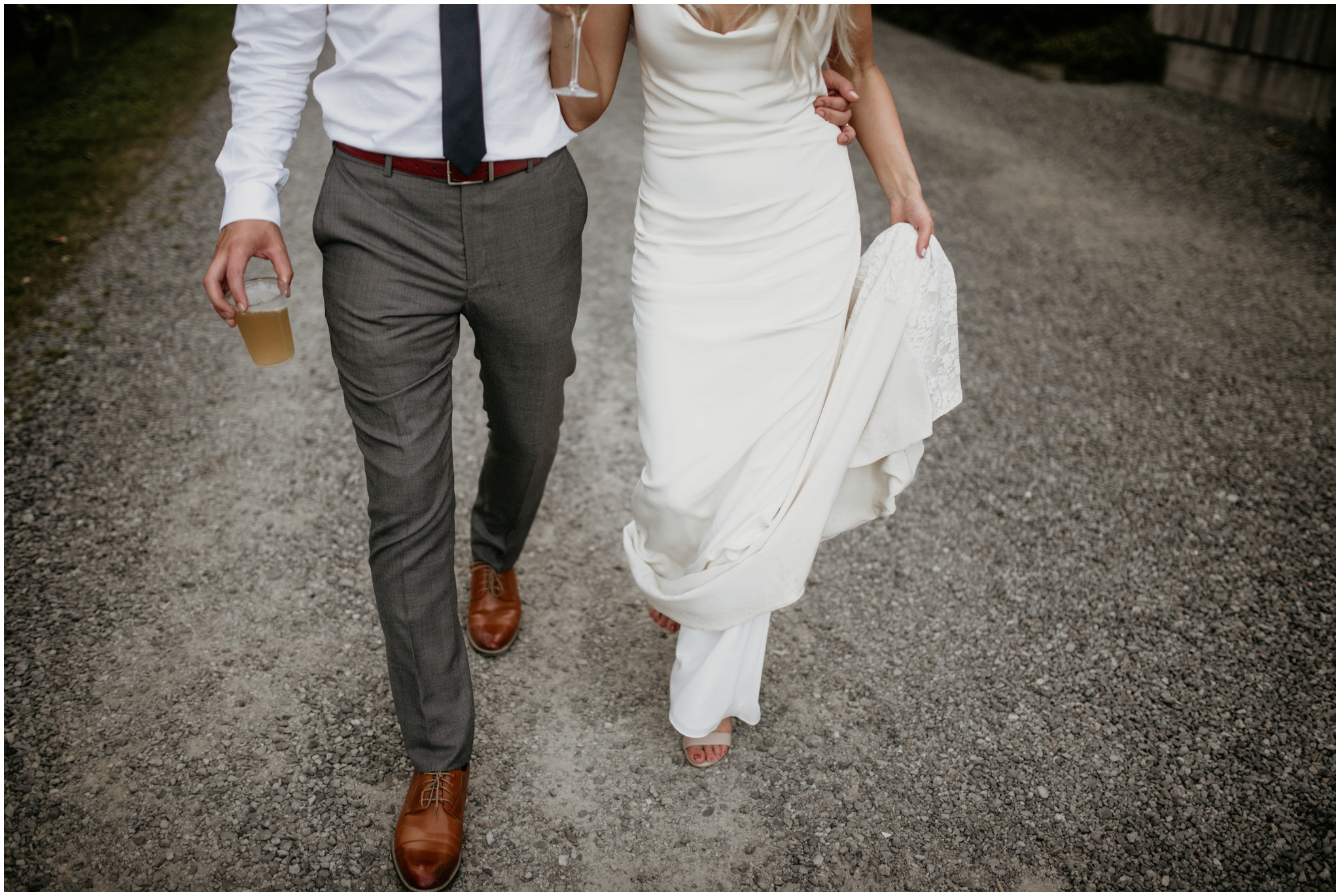 alicia-and-andy-green-gates-at-flowing-lake-seattle-wedding-photographer-146.jpg