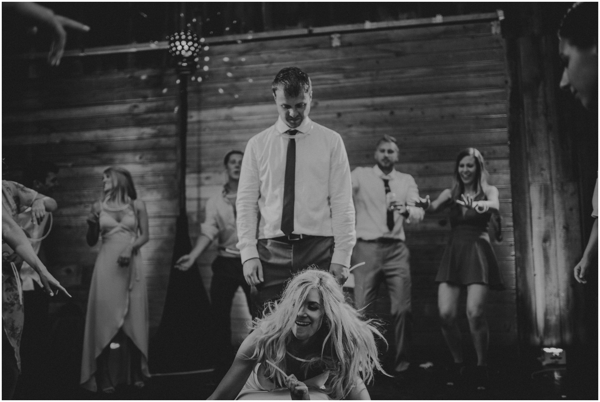 alicia-and-andy-green-gates-at-flowing-lake-seattle-wedding-photographer-195.jpg